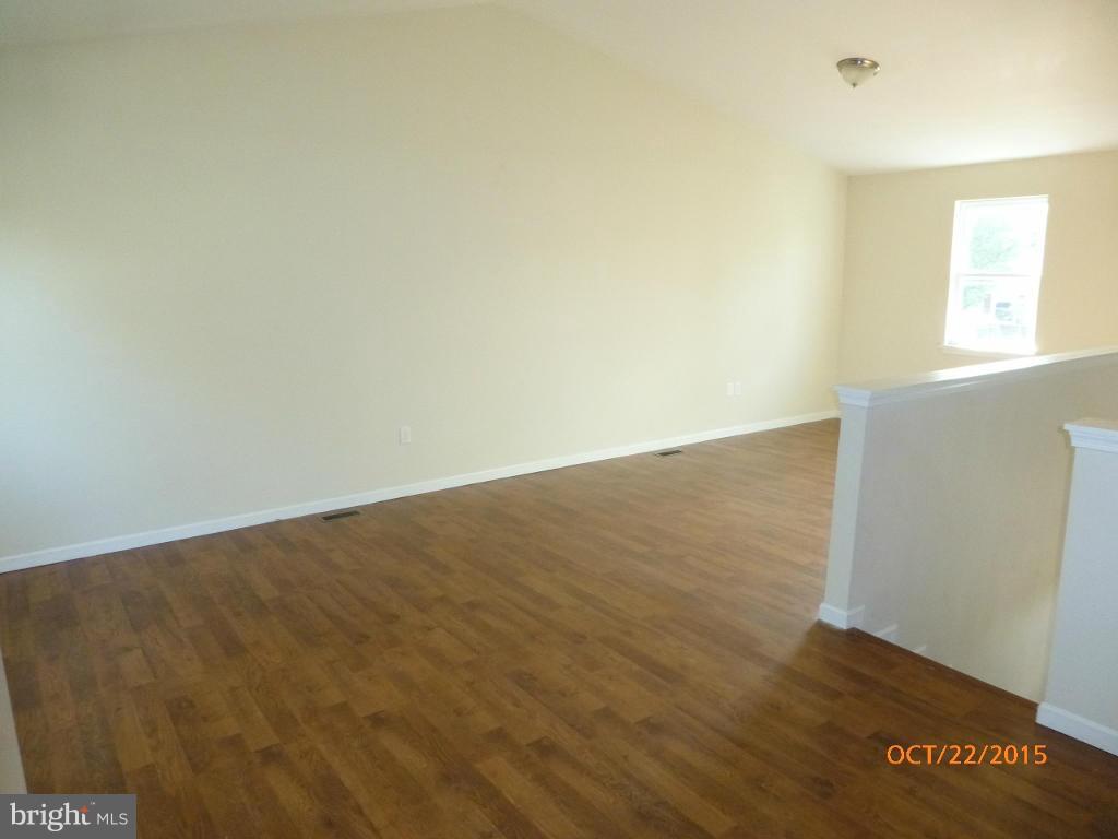 EDGEWATER VILLAGE - Residential