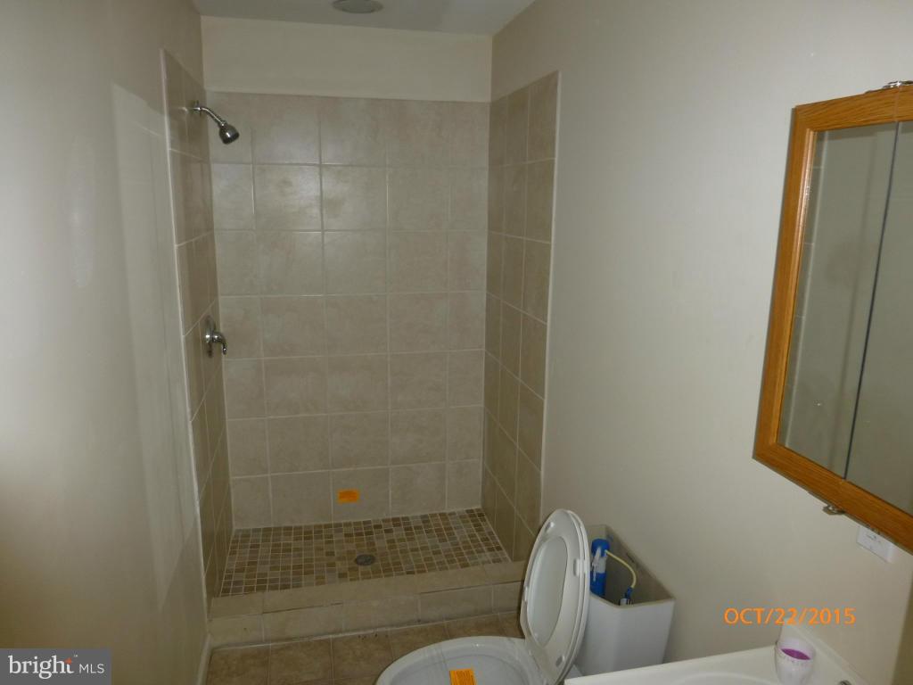 EDGEWATER VILLAGE - Residential