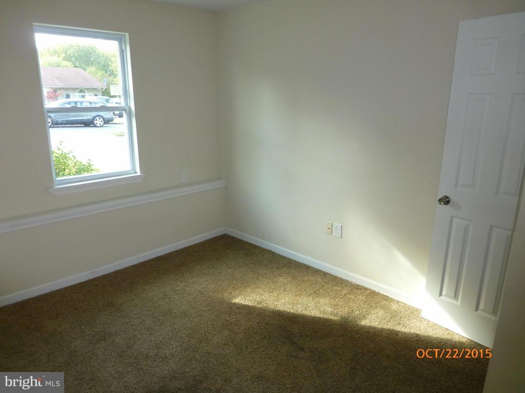 EDGEWATER VILLAGE - Residential