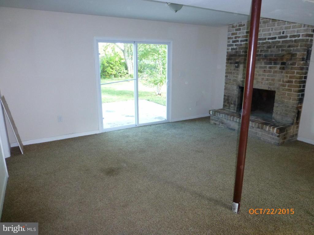 EDGEWATER VILLAGE - Residential