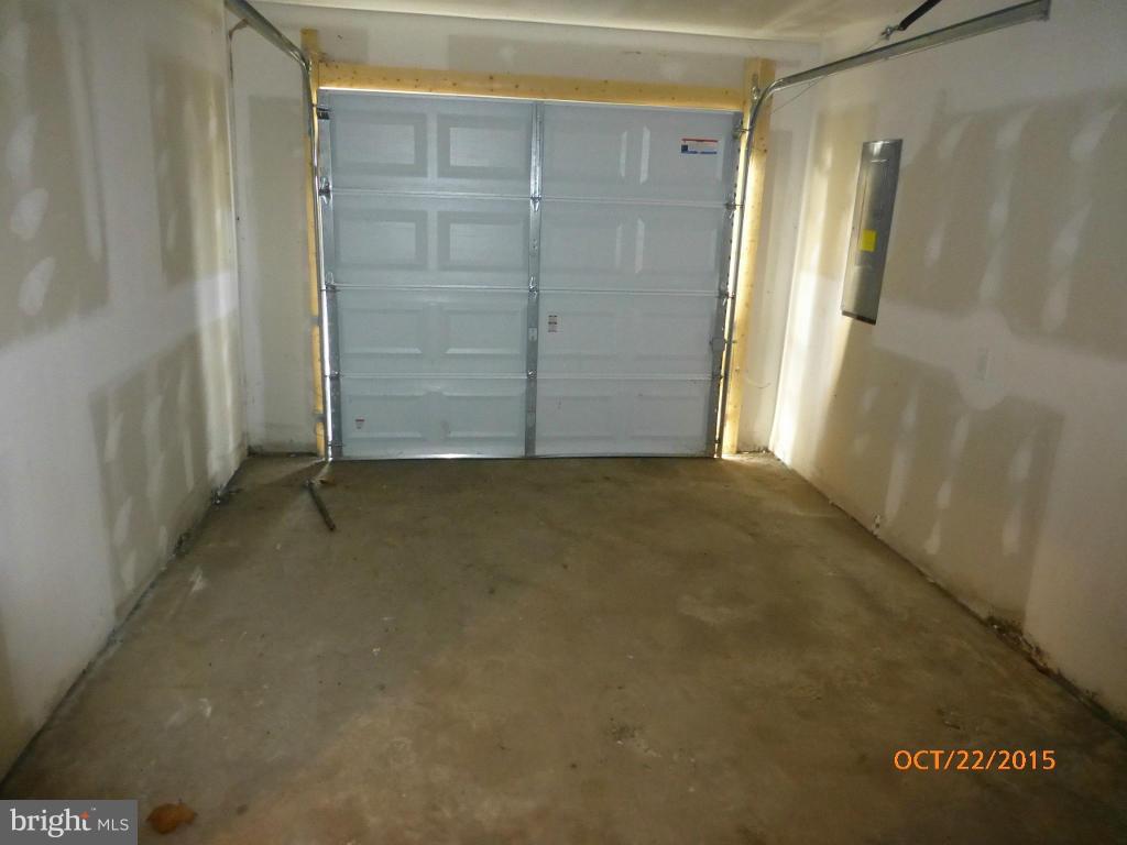 EDGEWATER VILLAGE - Residential