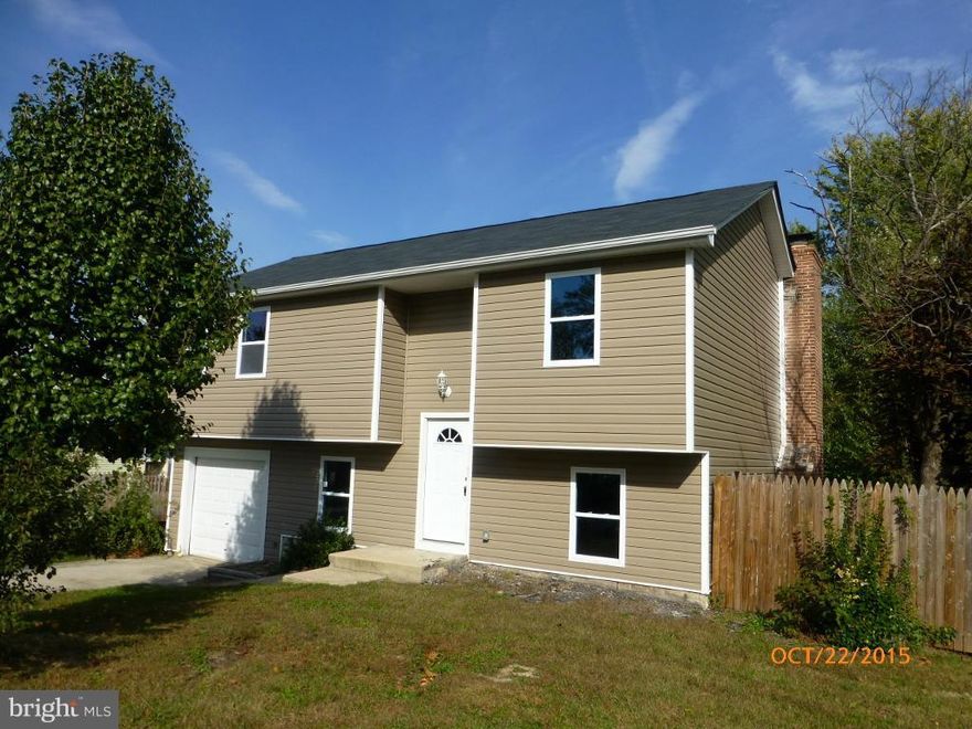 Corporate owned Prop. Sold AS-IS. Single Family Home w/ 3 Bedrooms, 3 Full Bathrooms. Open floor plan on upper level features Living/Dining Combo. Lower level Family Room w/ Wood Burning Fireplace and a sliding to the concrete patio & back yard, great for outdoor activities. 1 car garage. CAC system. Walking distance to the park. Quiet & convenient location. Don t wait make an appointment today.