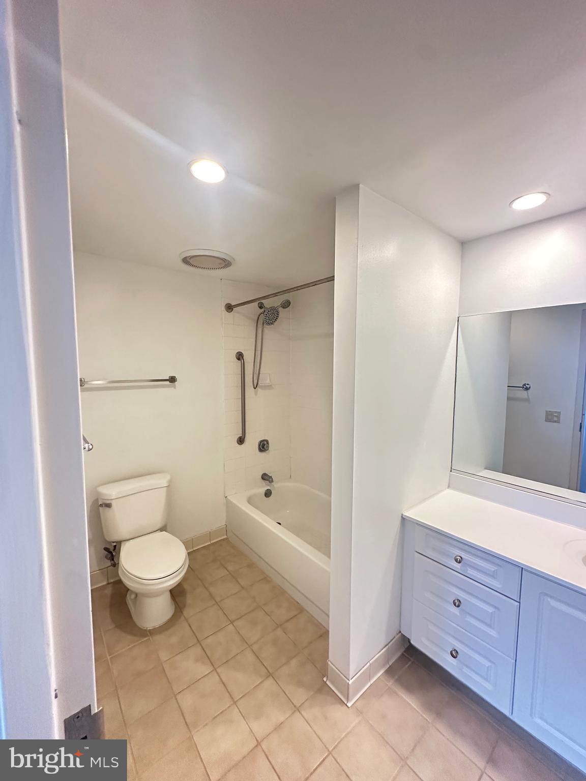 CHINATOWN - Residential