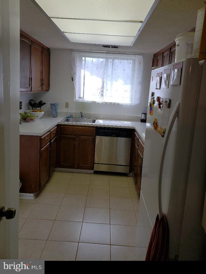 ROSSMOOR MUTUAL #8 - Residential