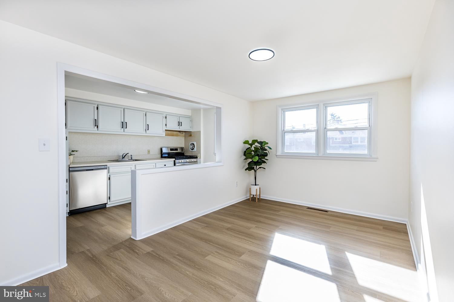 MAIDEN CHOICE VILLAGE - Residential Lease