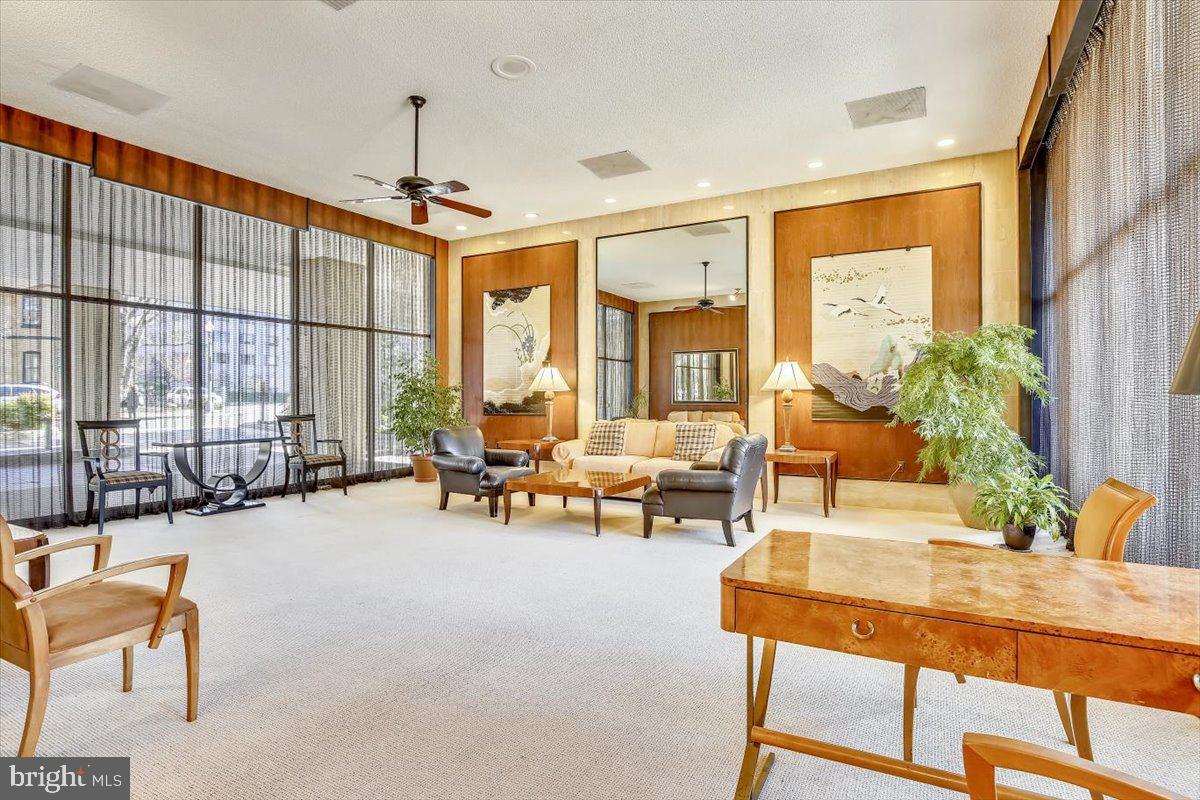 800 25TH STREET NW 504