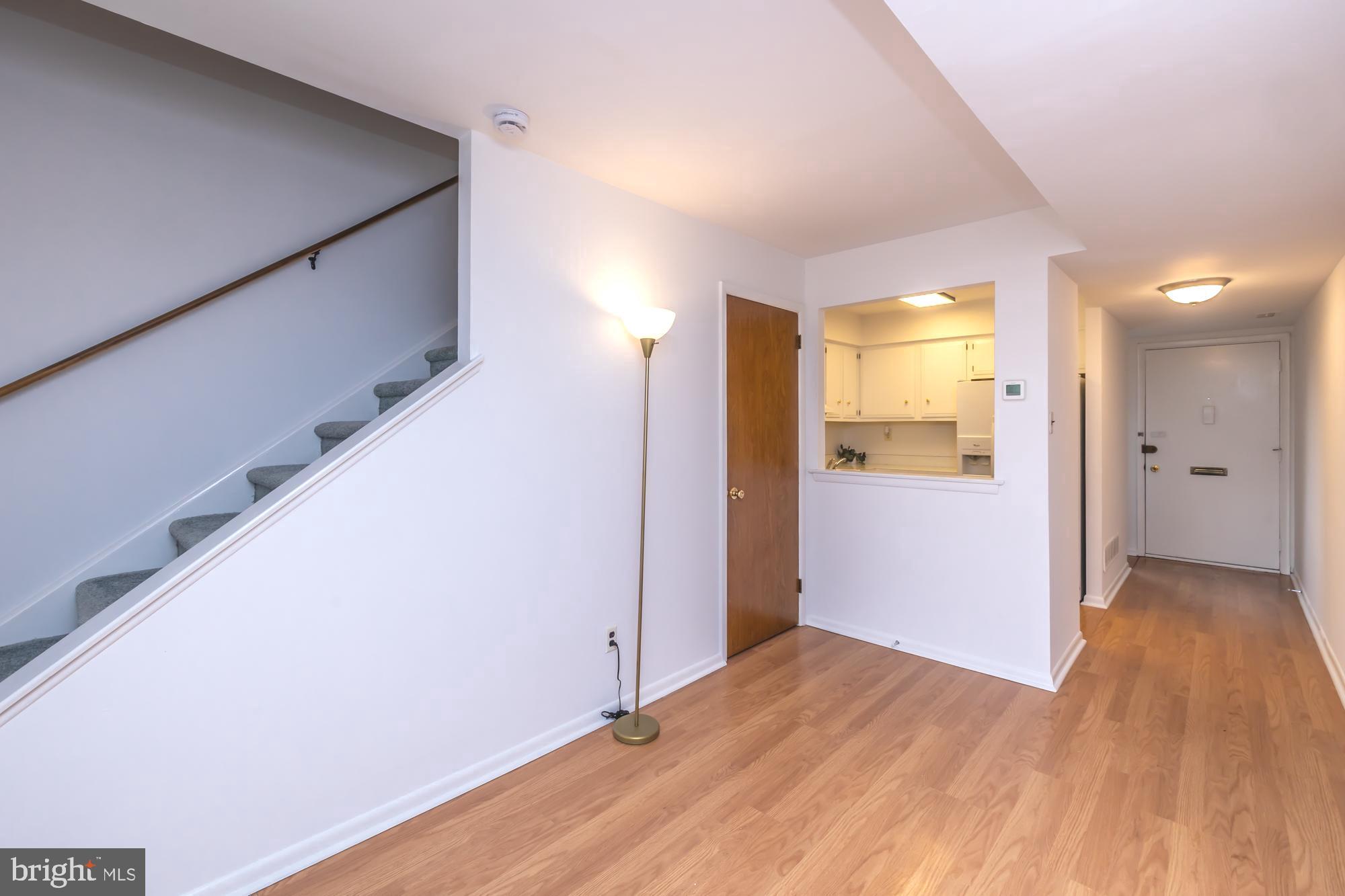 SUMMIT HOUSE - Residential