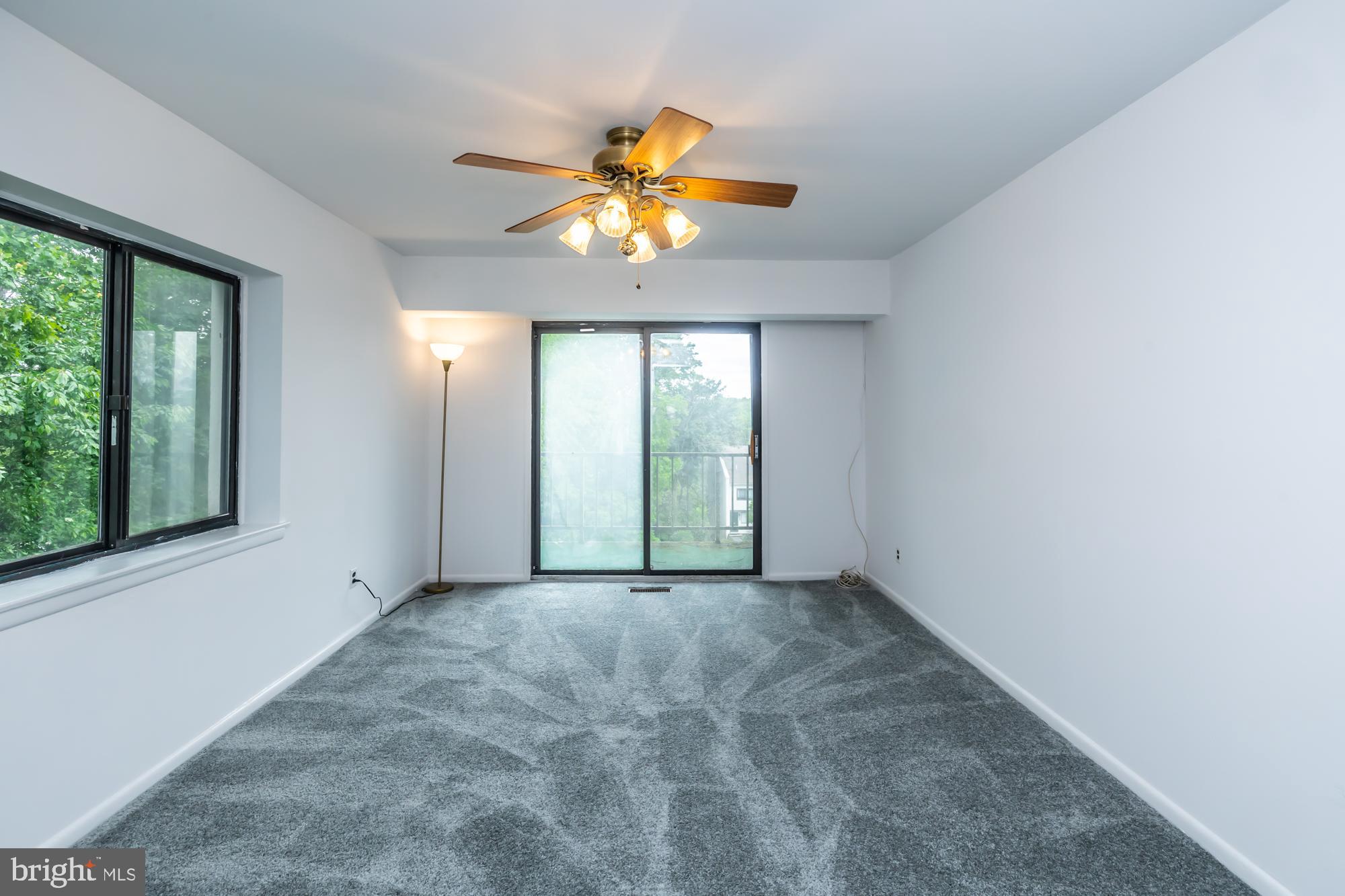 SUMMIT HOUSE - Residential
