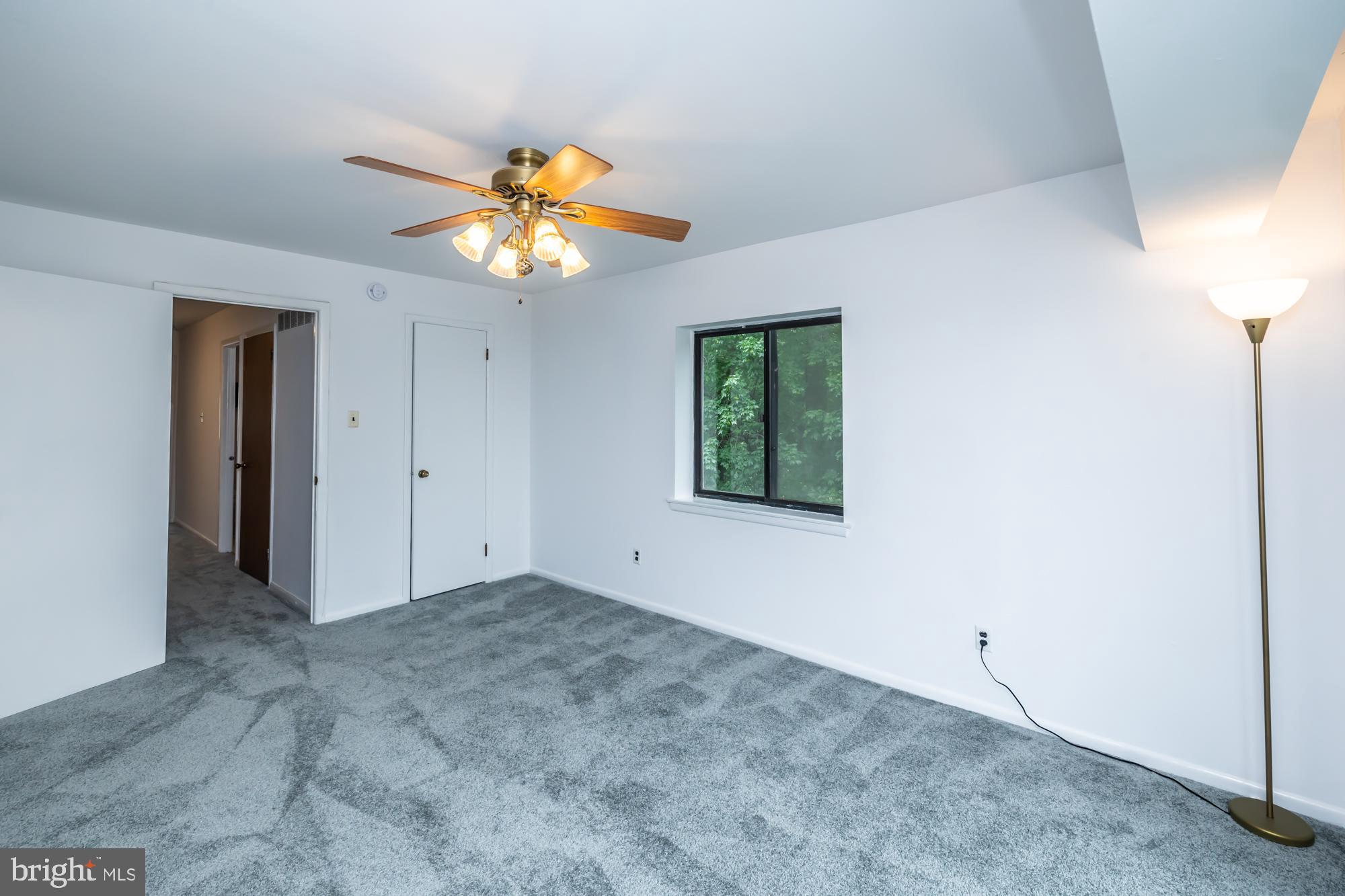 SUMMIT HOUSE - Residential