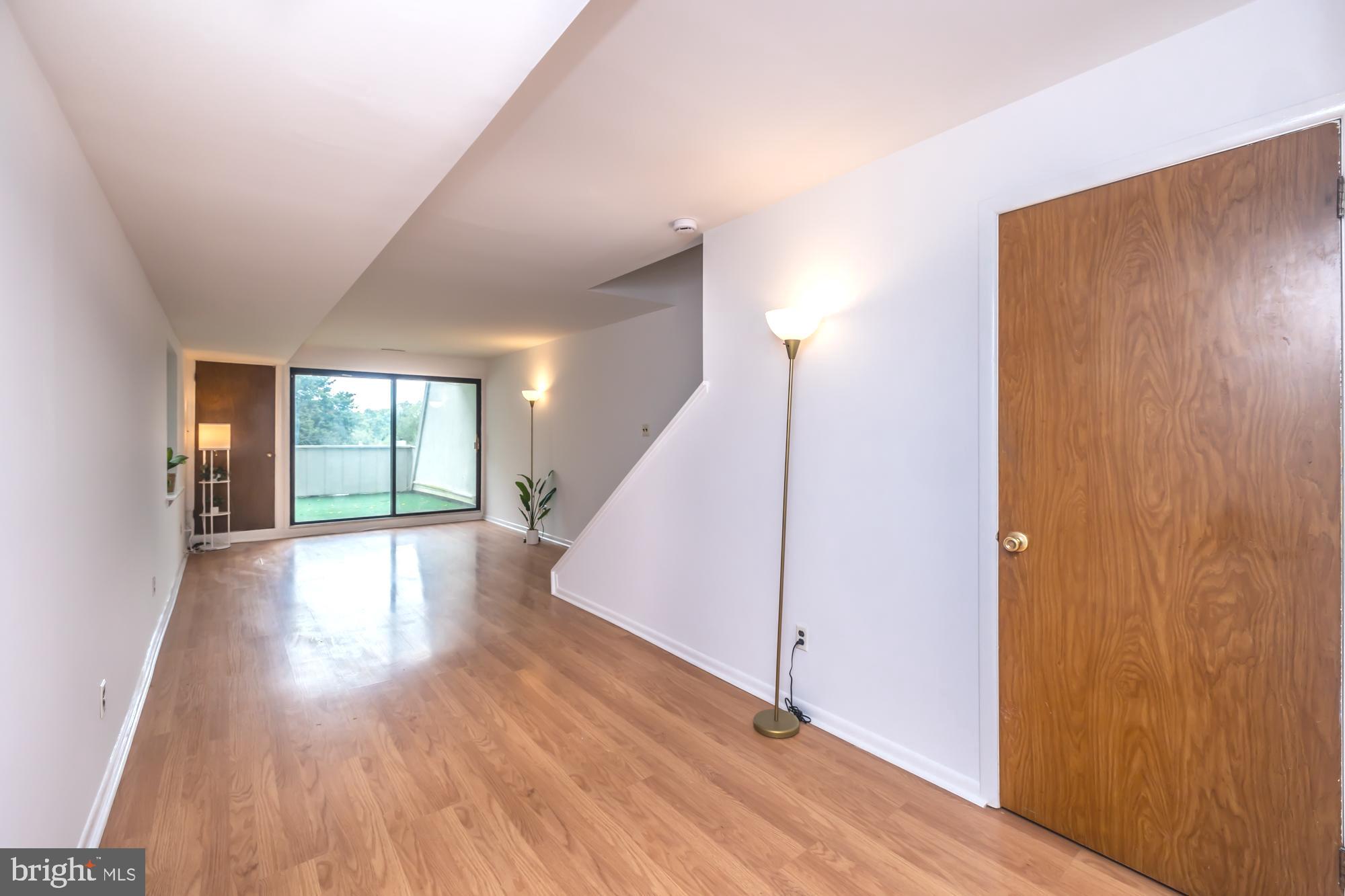 SUMMIT HOUSE - Residential
