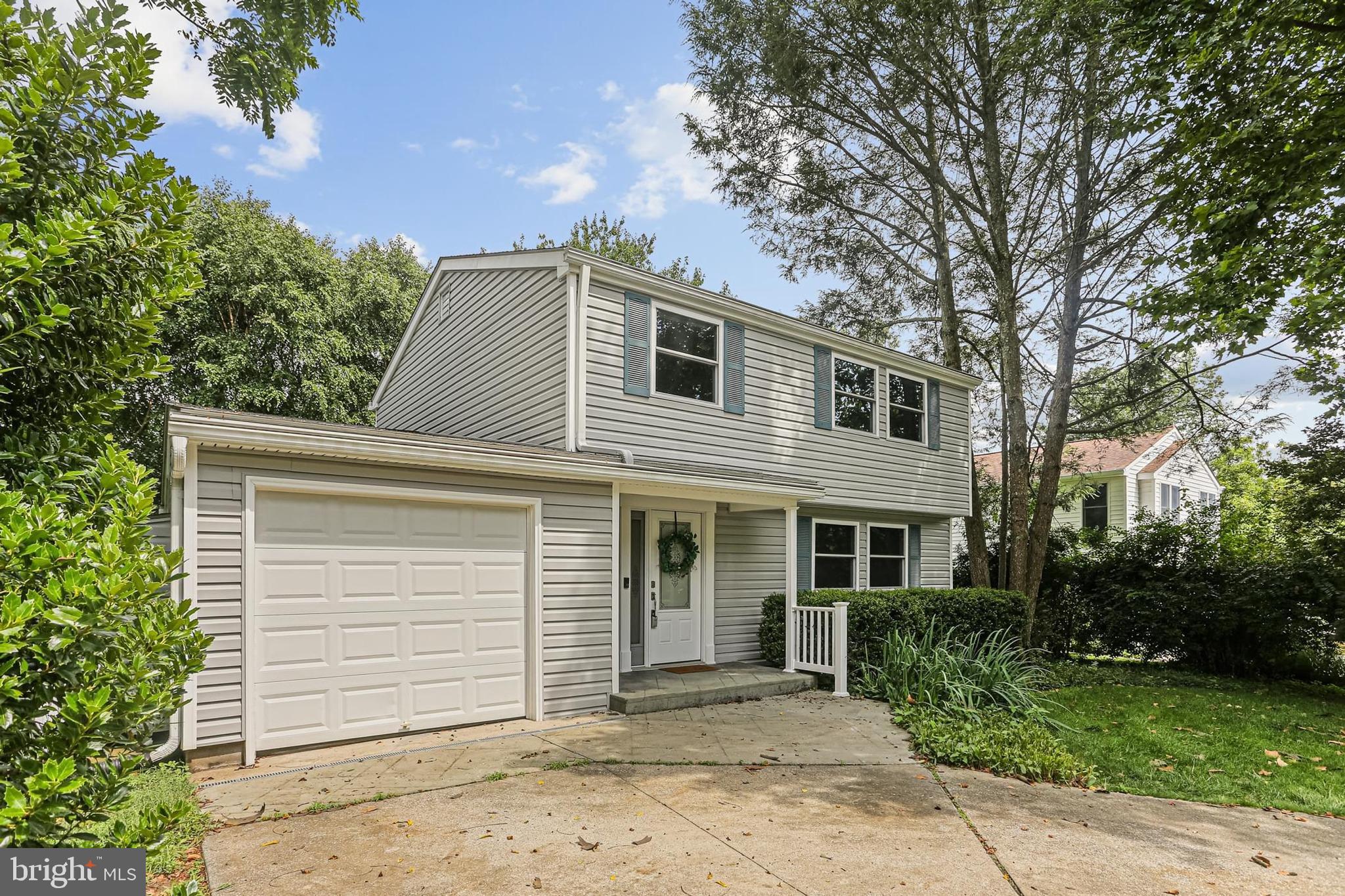 VILLAGE OF LONG REACH - Residential