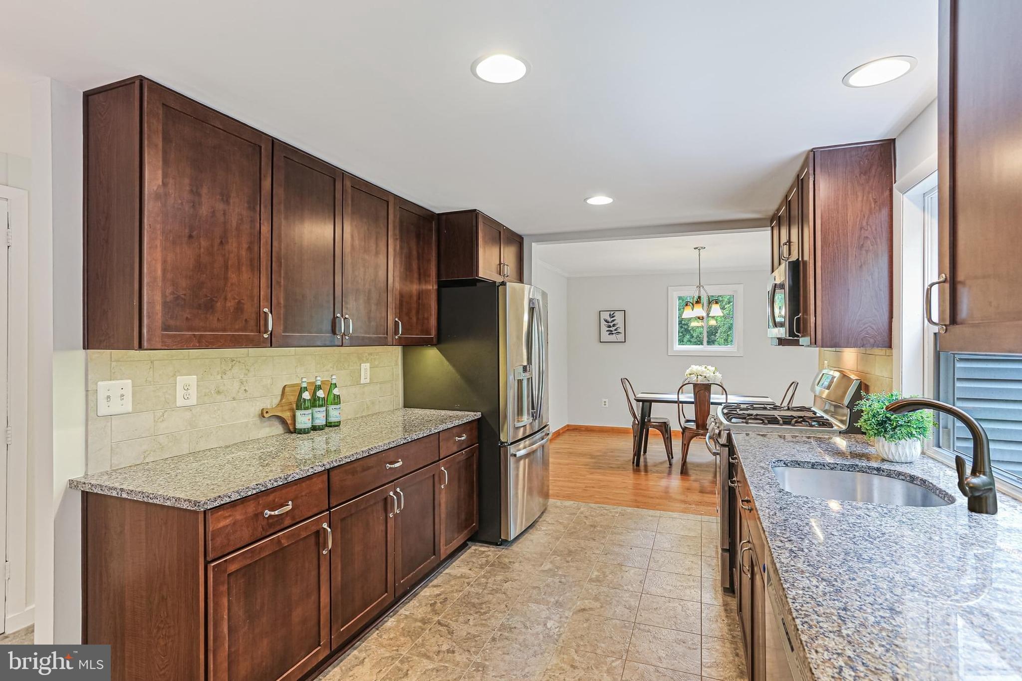 VILLAGE OF LONG REACH - Residential