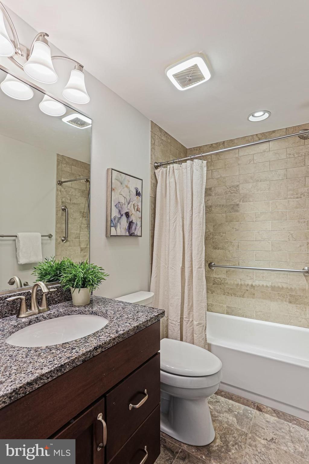 VILLAGE OF LONG REACH - Residential