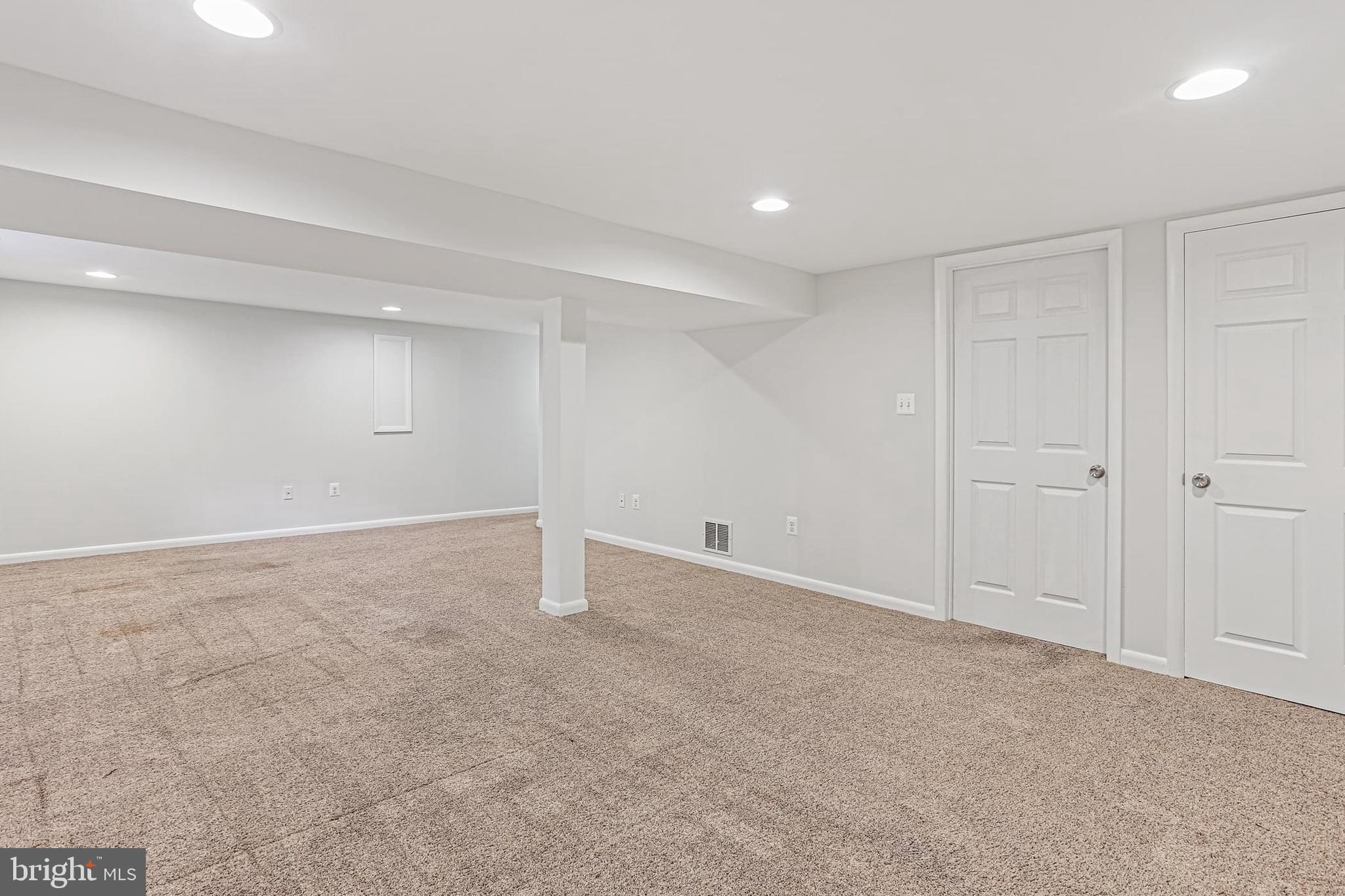 VILLAGE OF LONG REACH - Residential