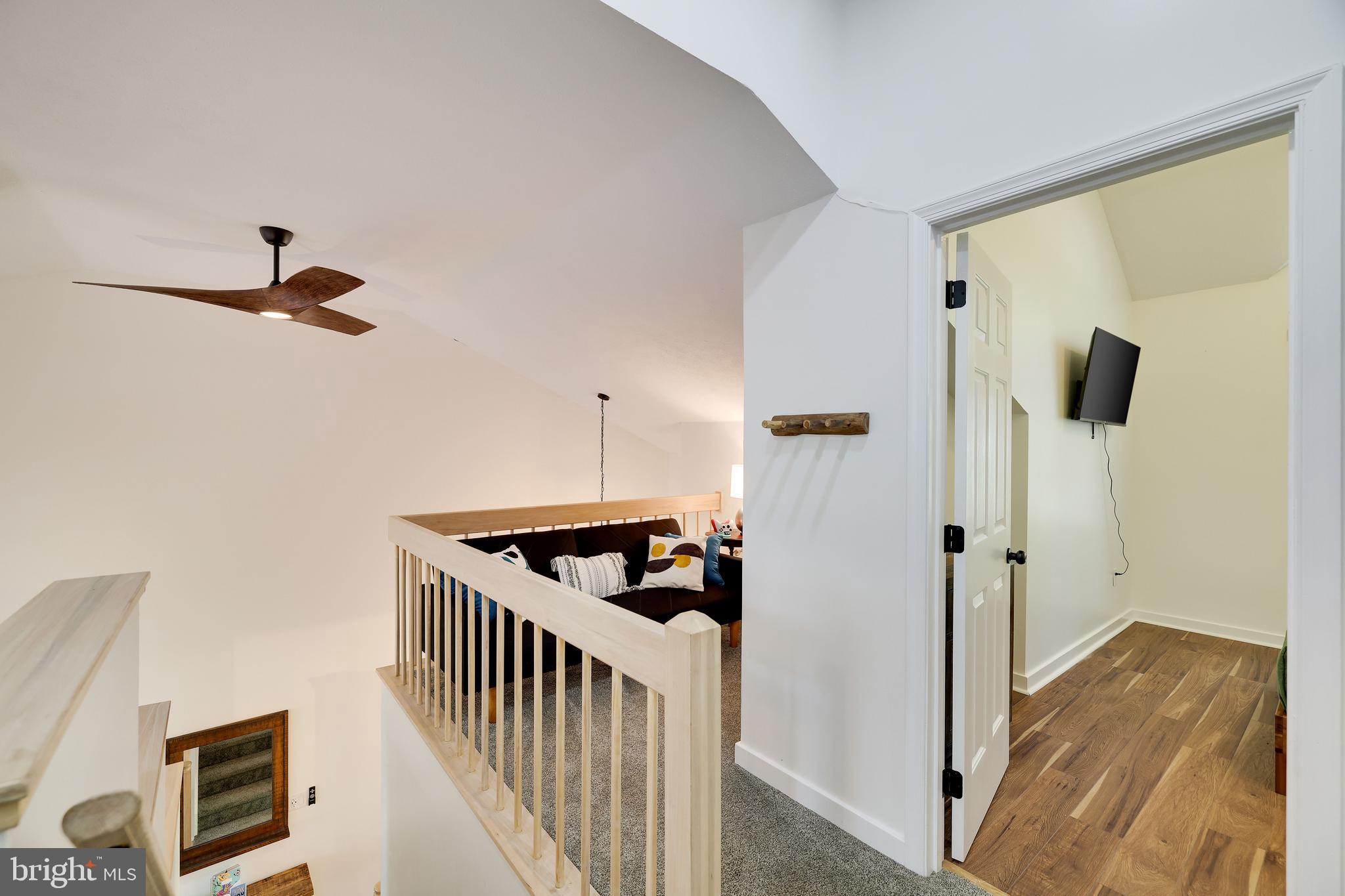 LAURELWOODS - Residential