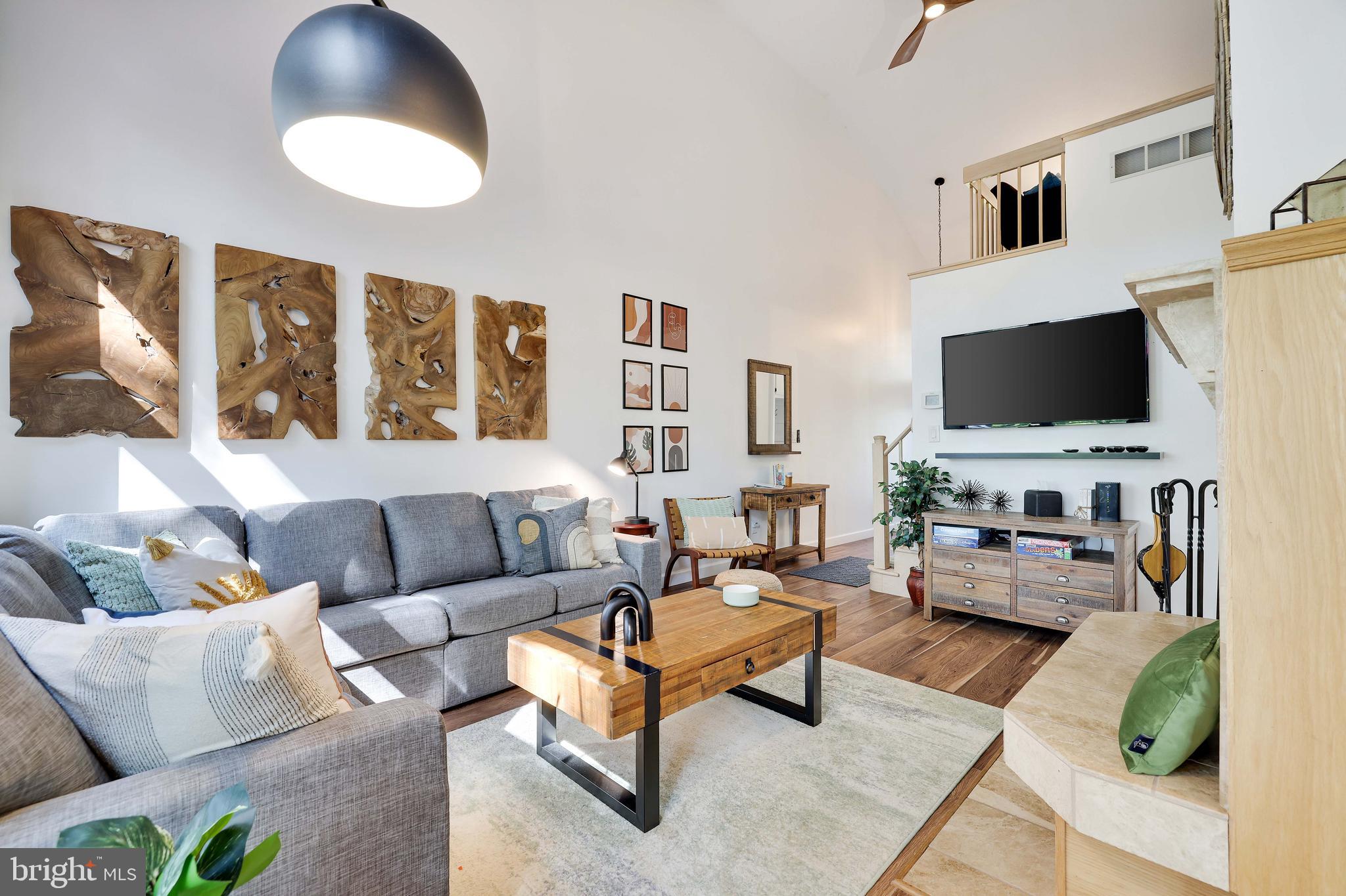 LAURELWOODS - Residential