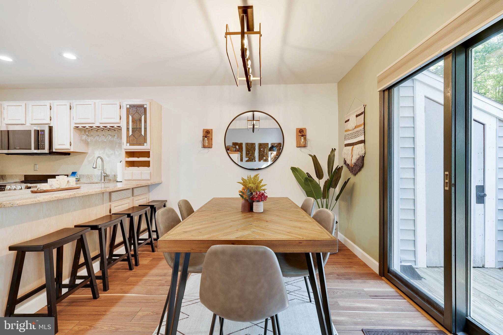 LAURELWOODS - Residential