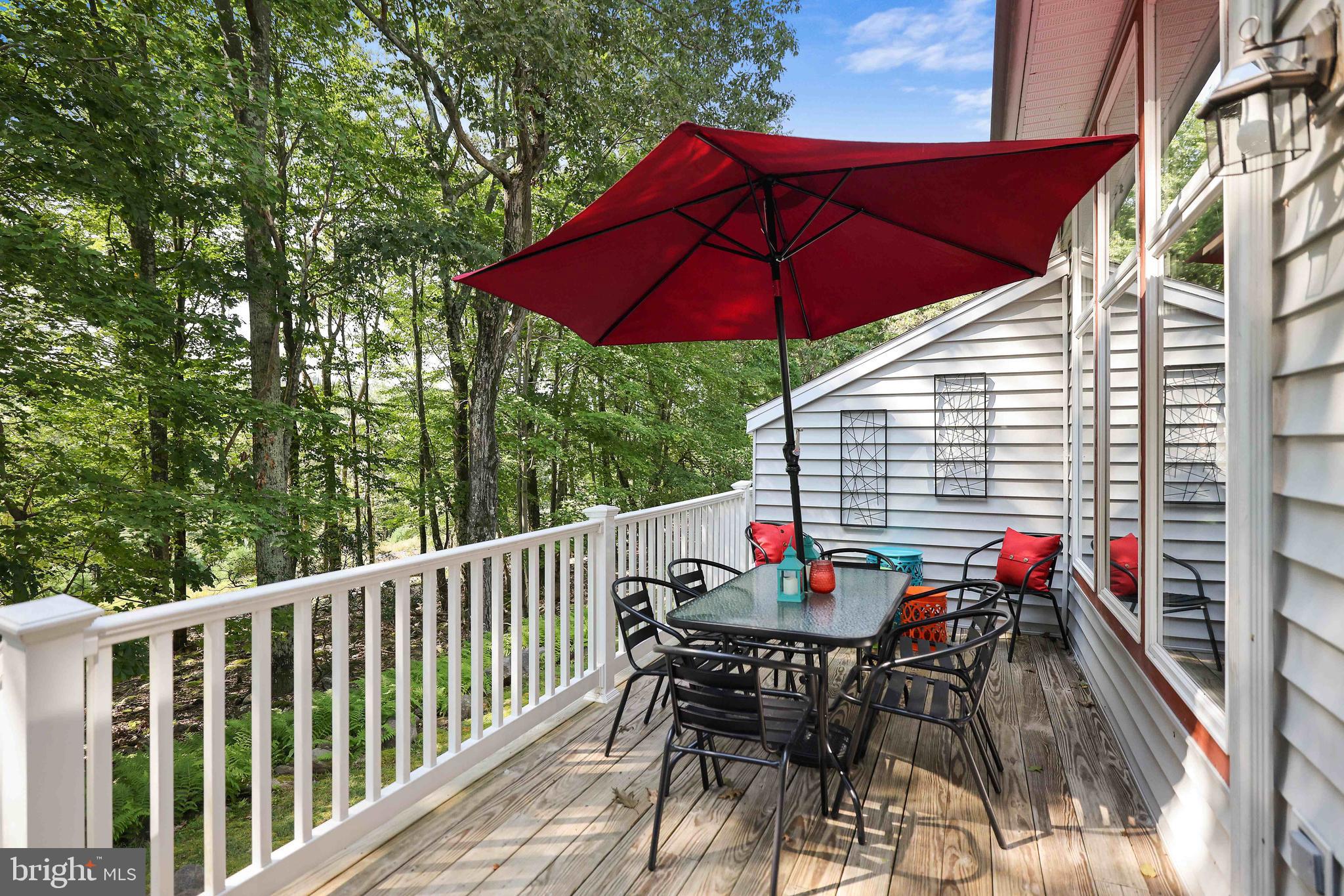 LAURELWOODS - Residential