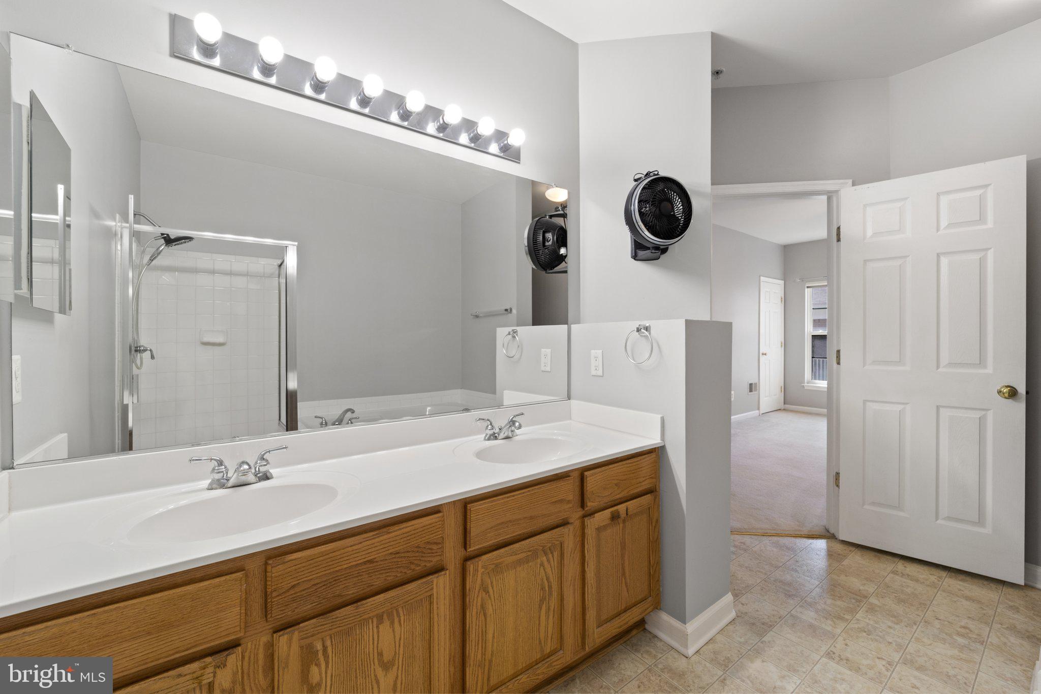 BELMONT GREENE CONDO - Residential Lease