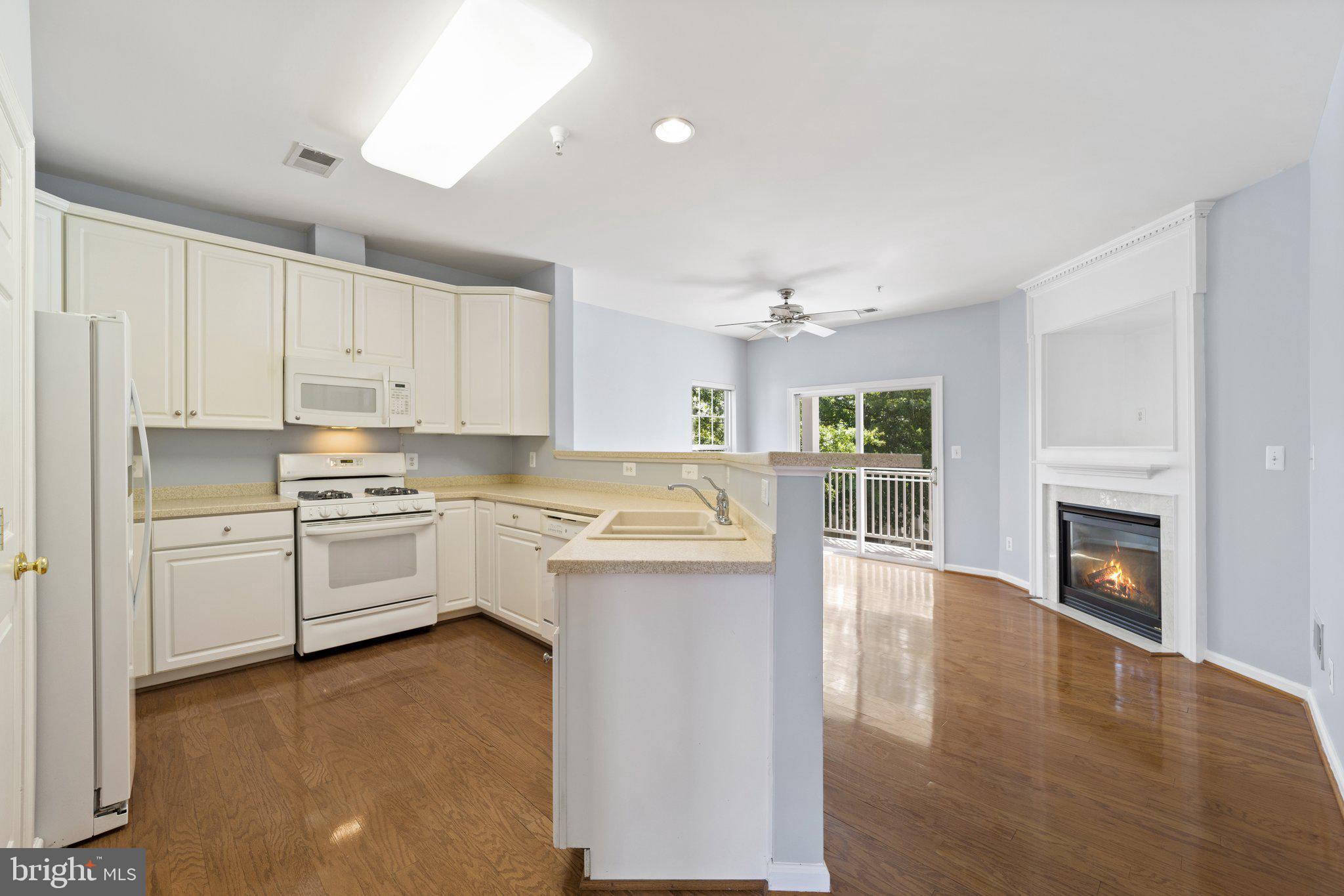 BELMONT GREENE CONDO - Residential Lease