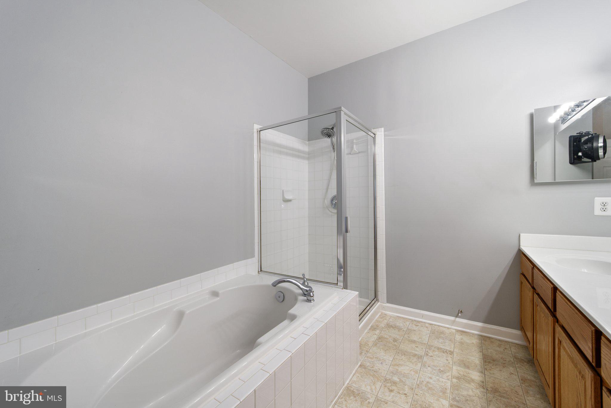 BELMONT GREENE CONDO - Residential Lease