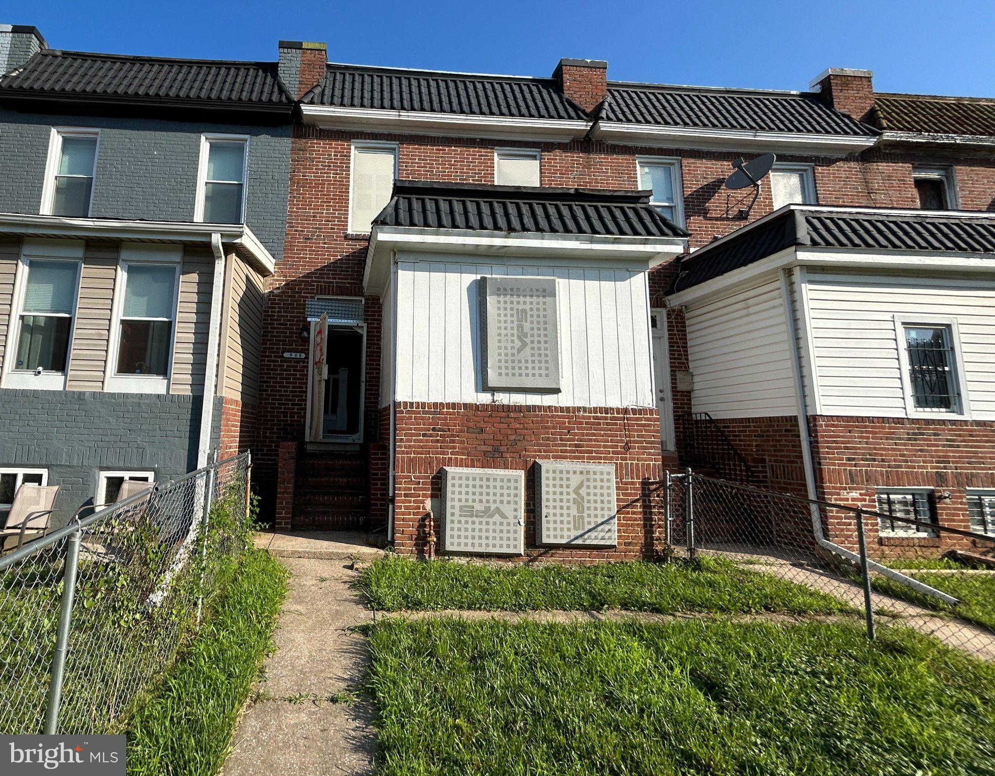 3908 W GARRISON AVENUE