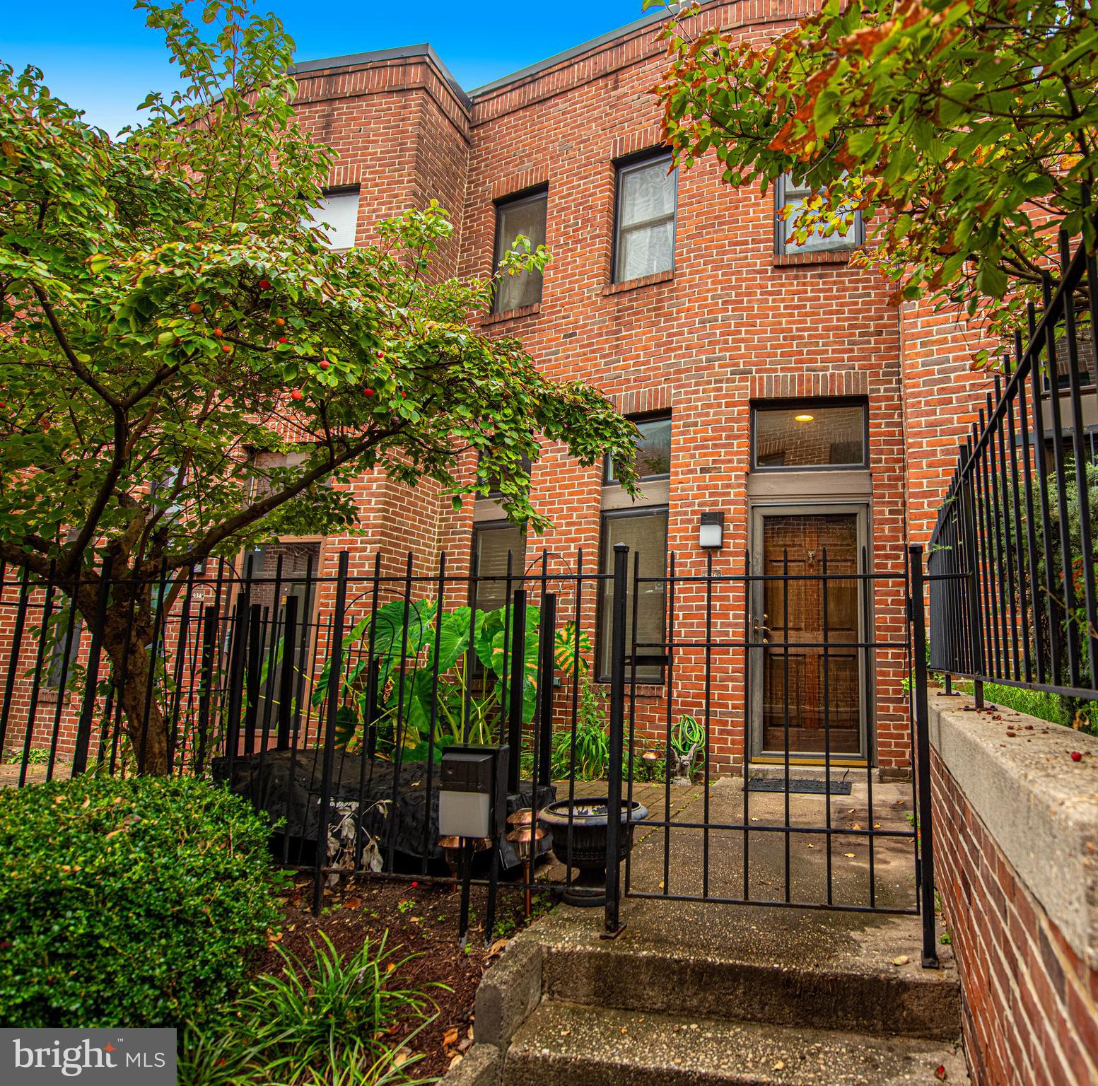 MOUNT VERNON PLACE HISTORIC DISTRICT - Residential