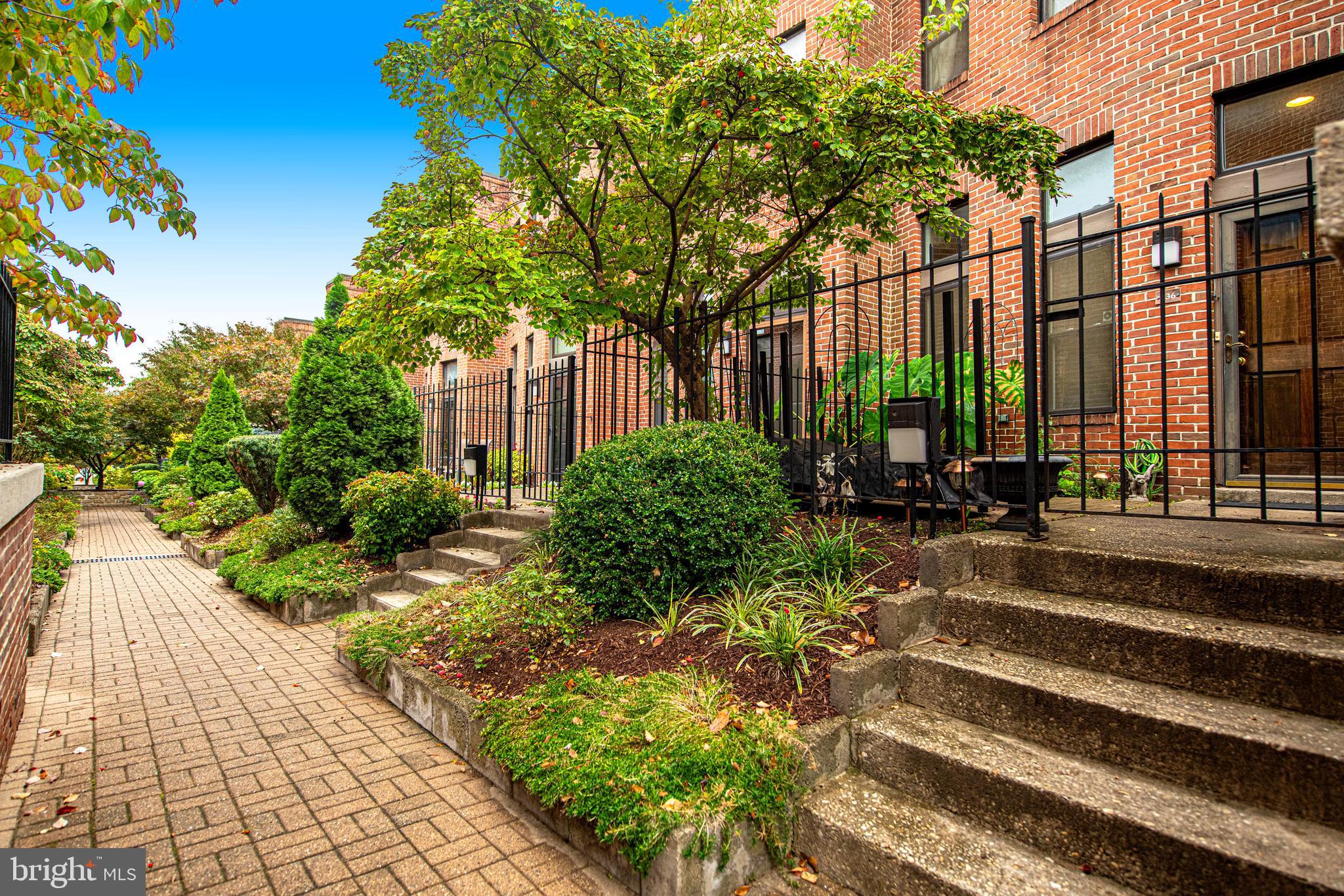 MOUNT VERNON PLACE HISTORIC DISTRICT - Residential