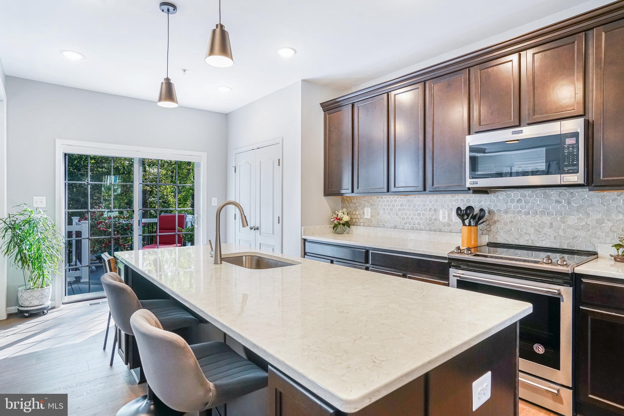 HUNTERS MILL WOODS - Residential