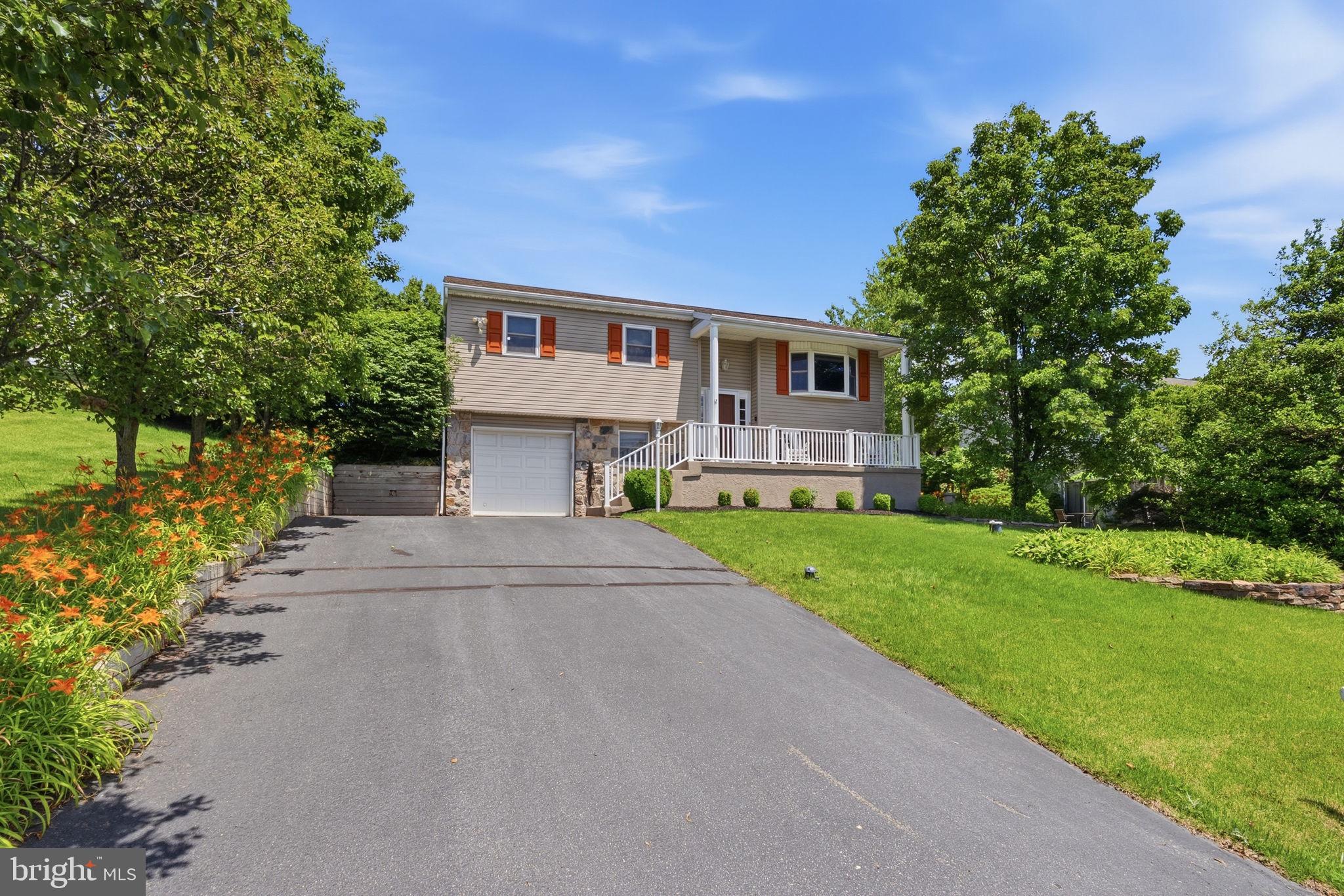 1507 OAKDALE DRIVE