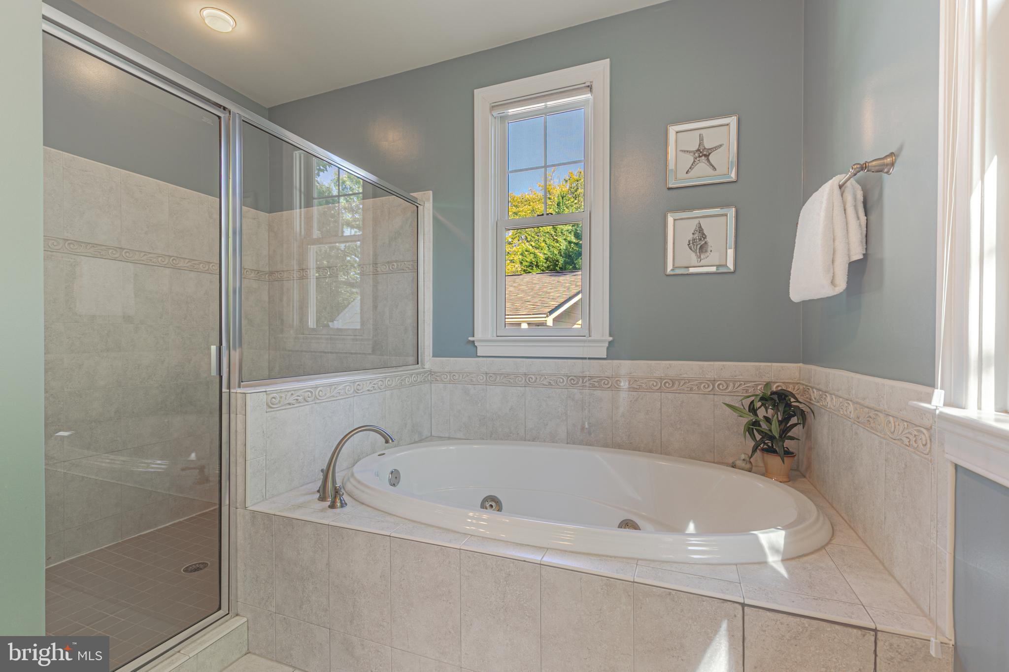 LEE HEIGHTS - Residential