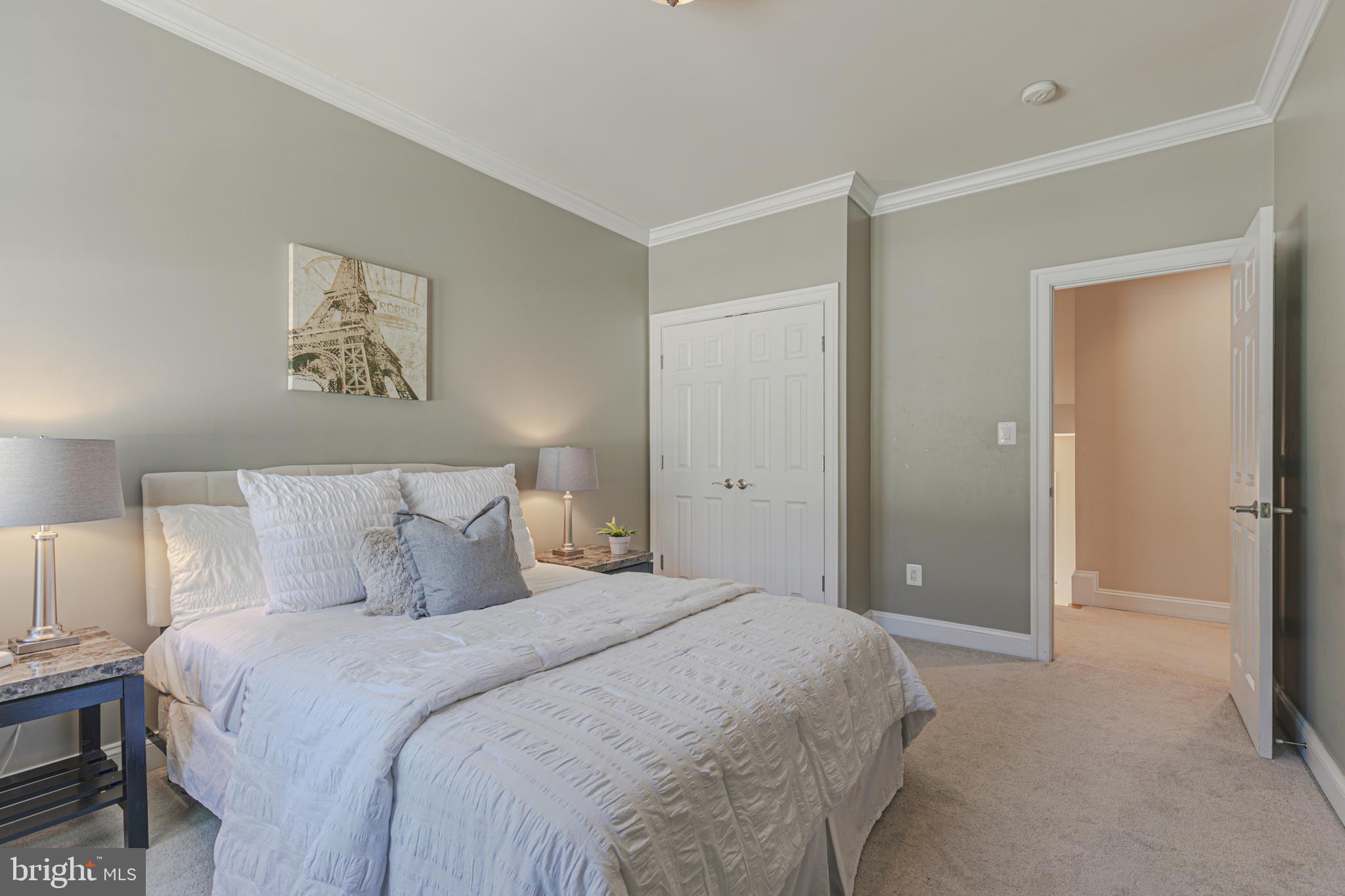 LEE HEIGHTS - Residential