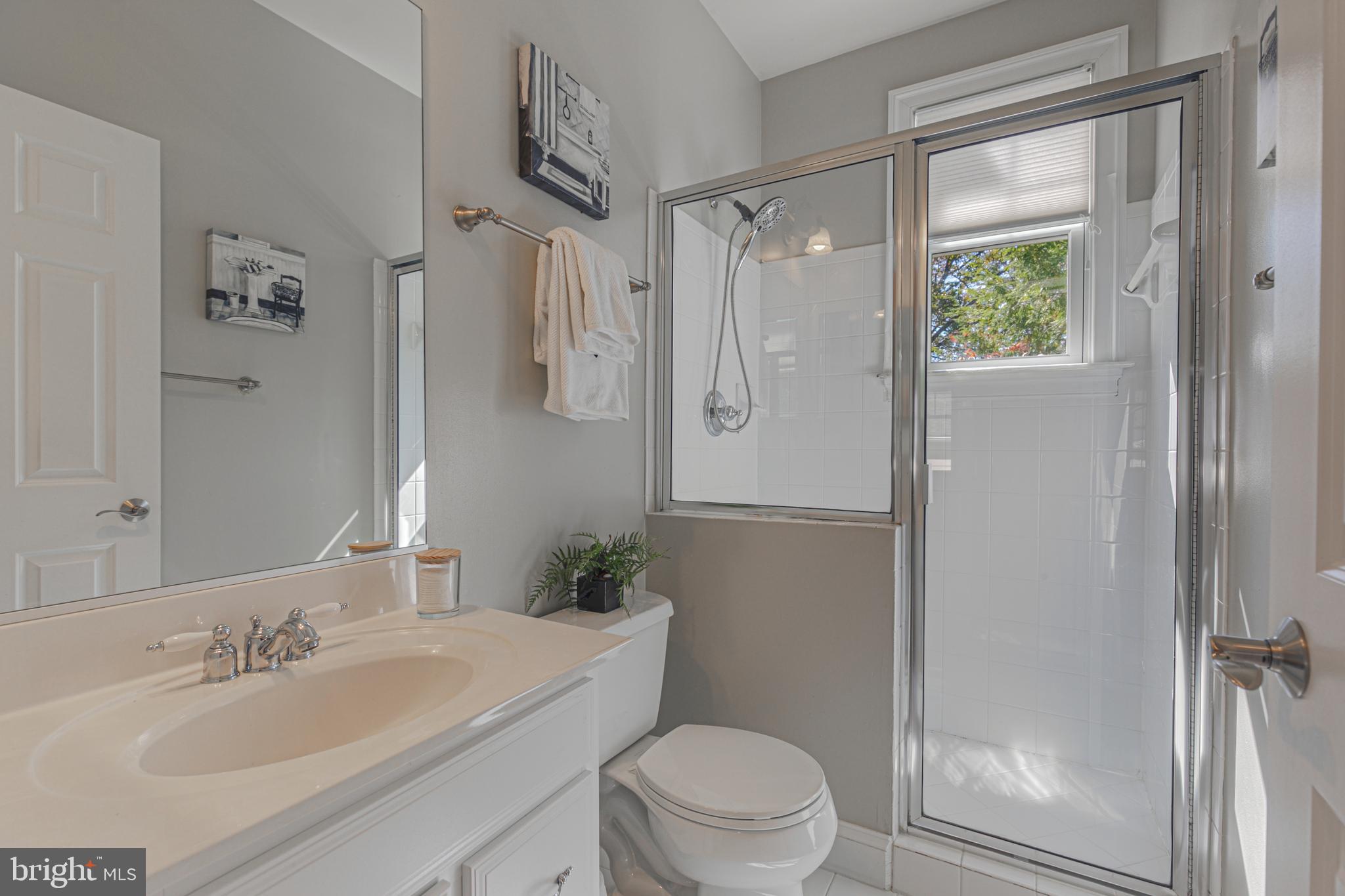 LEE HEIGHTS - Residential