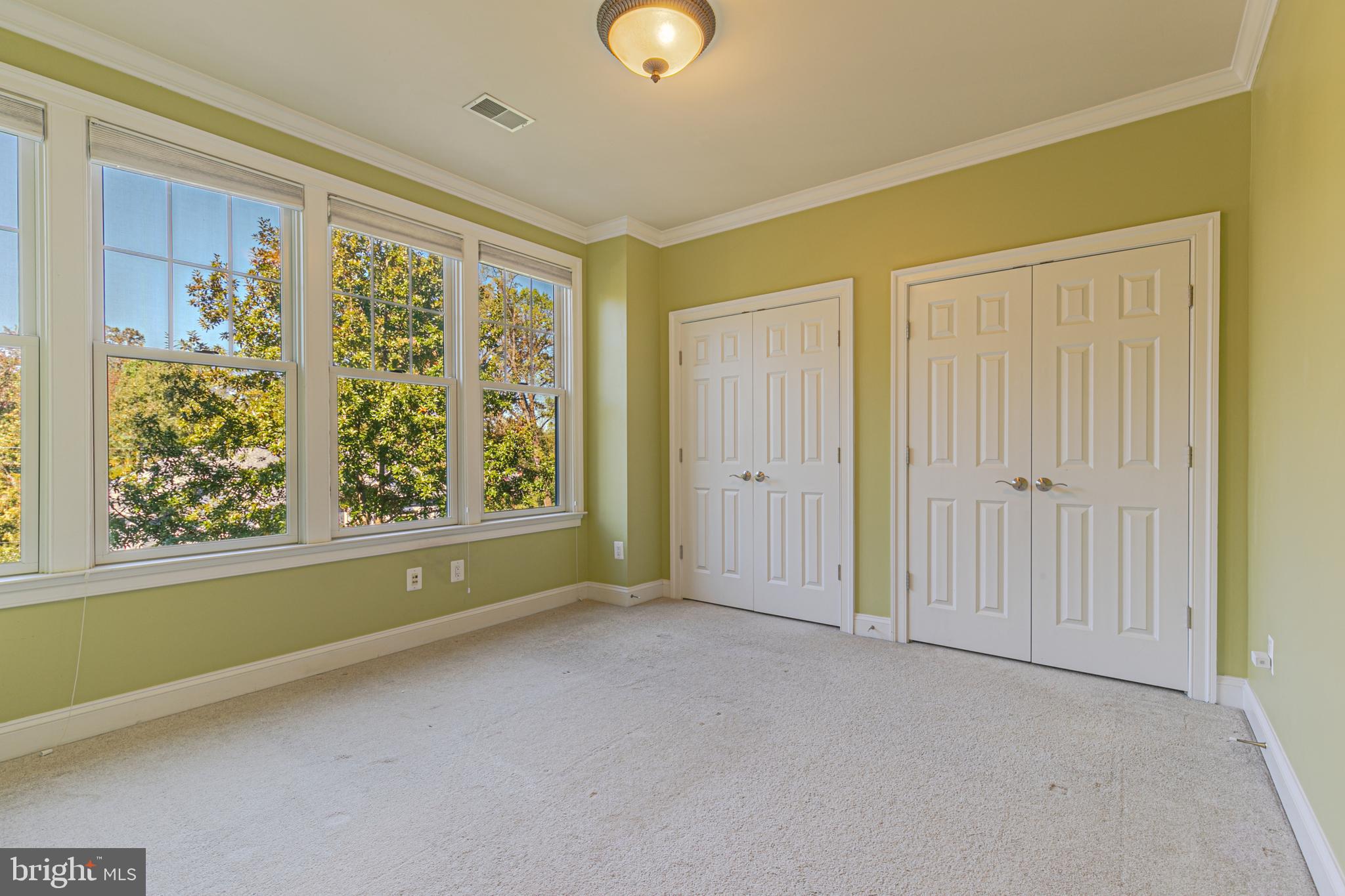 LEE HEIGHTS - Residential