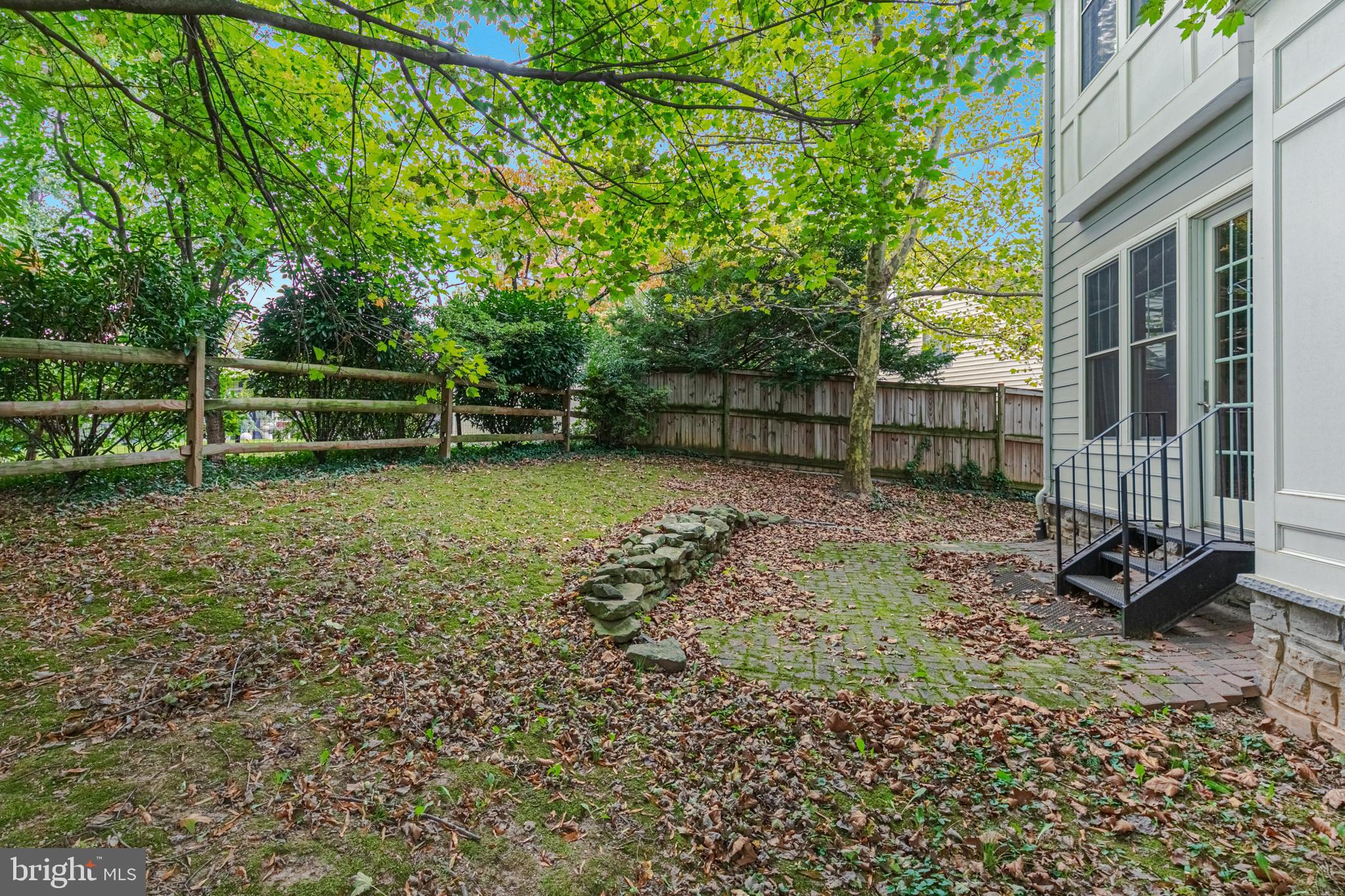 LEE HEIGHTS - Residential