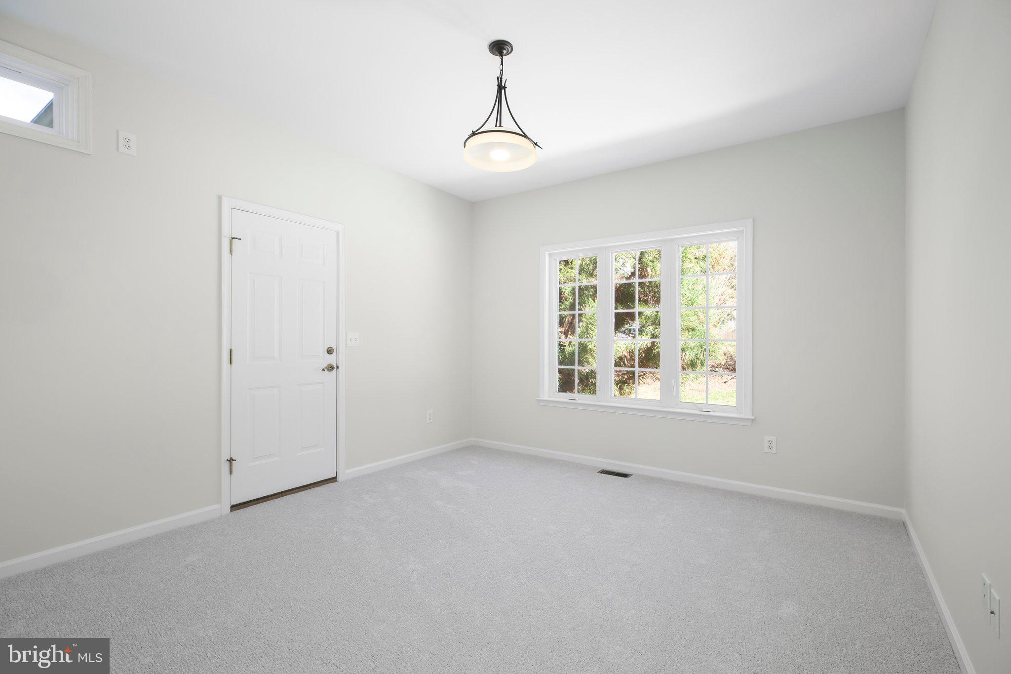 PIEDMONT LANDING - Residential