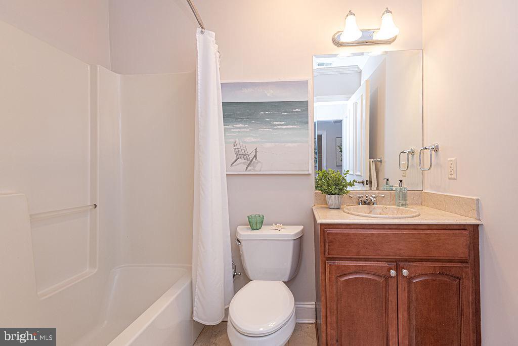 OCEAN PINES - THE POINT - Residential