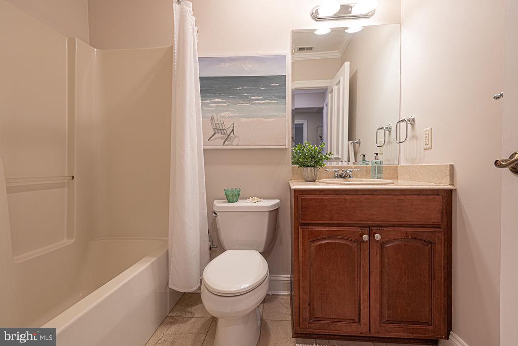 OCEAN PINES - THE POINT - Residential