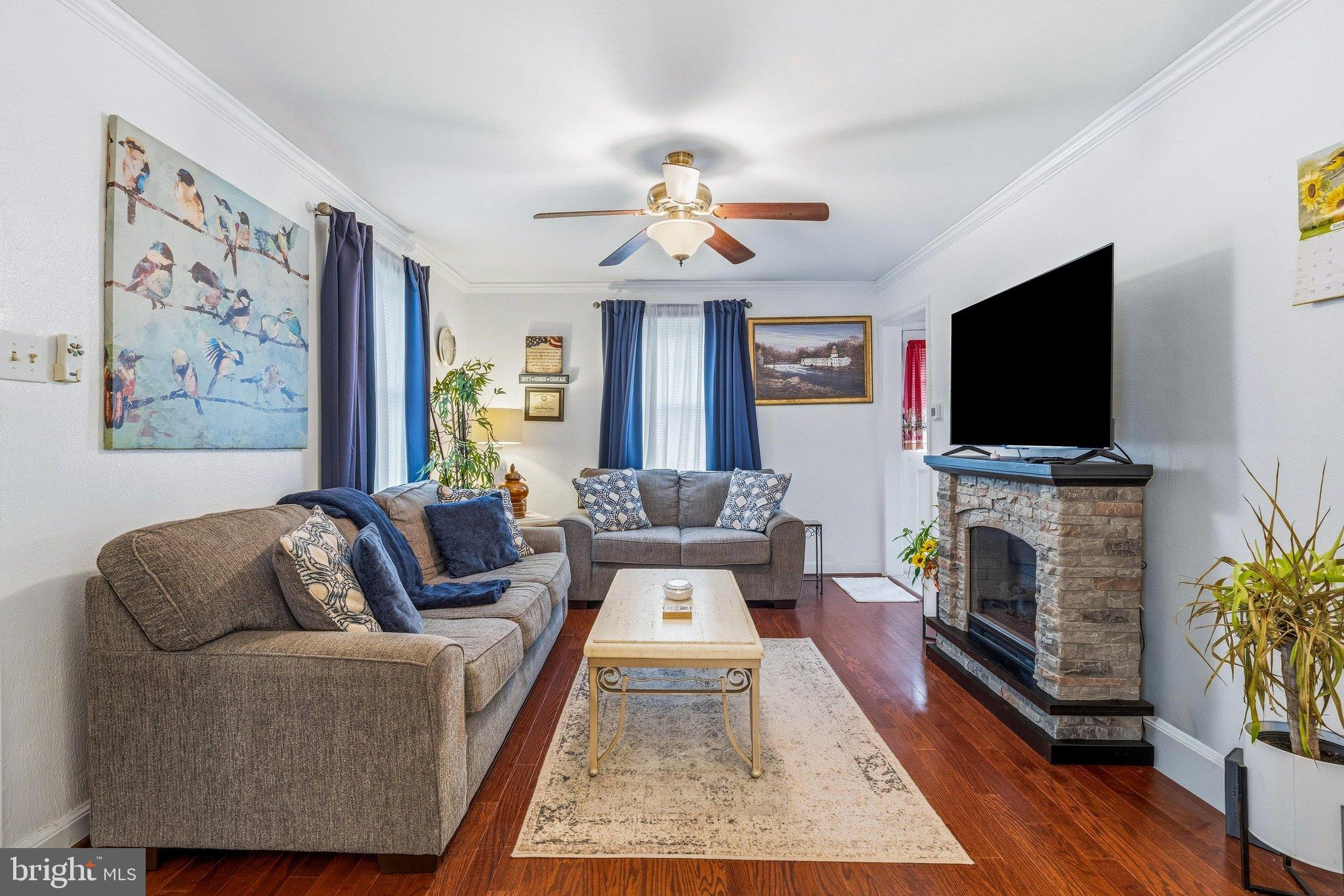 1044 BEECHWOOD DRIVE