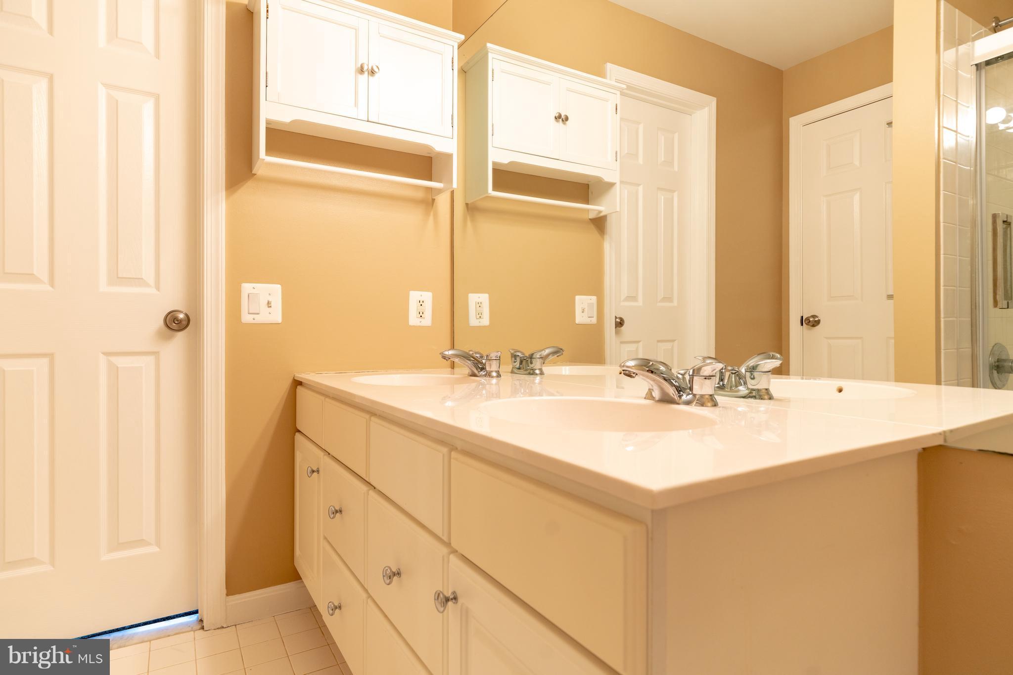 CHATHAM GREEN CONDOMINIUM - Residential