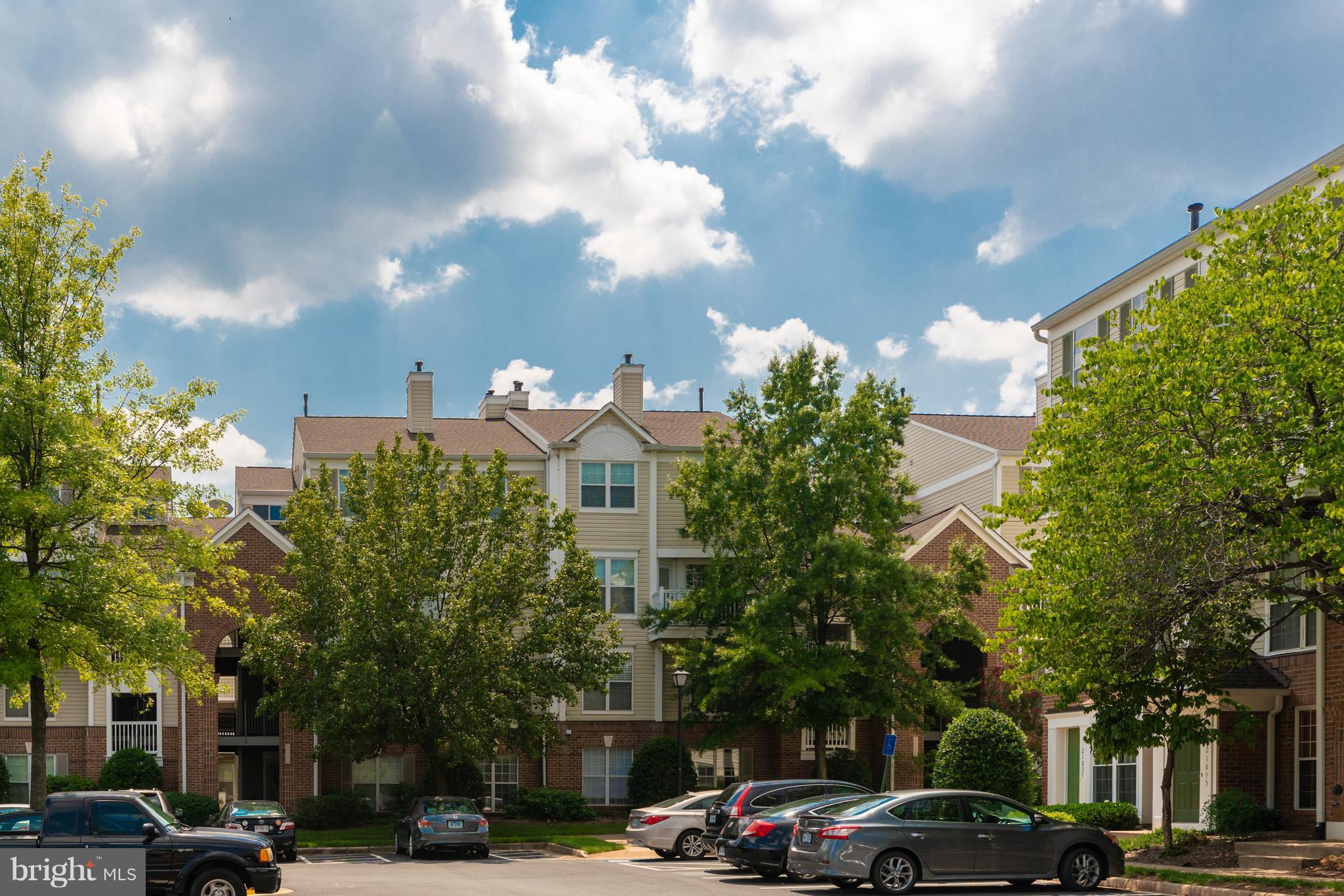 CHATHAM GREEN CONDOMINIUM - Residential