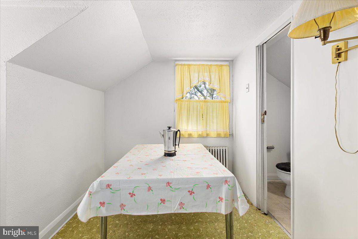 STOLLS MANOR - Residential