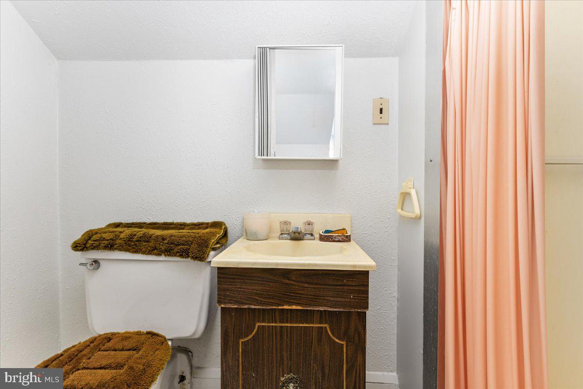 STOLLS MANOR - Residential