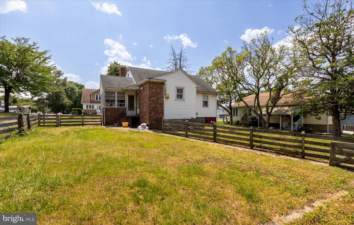 STOLLS MANOR - Residential