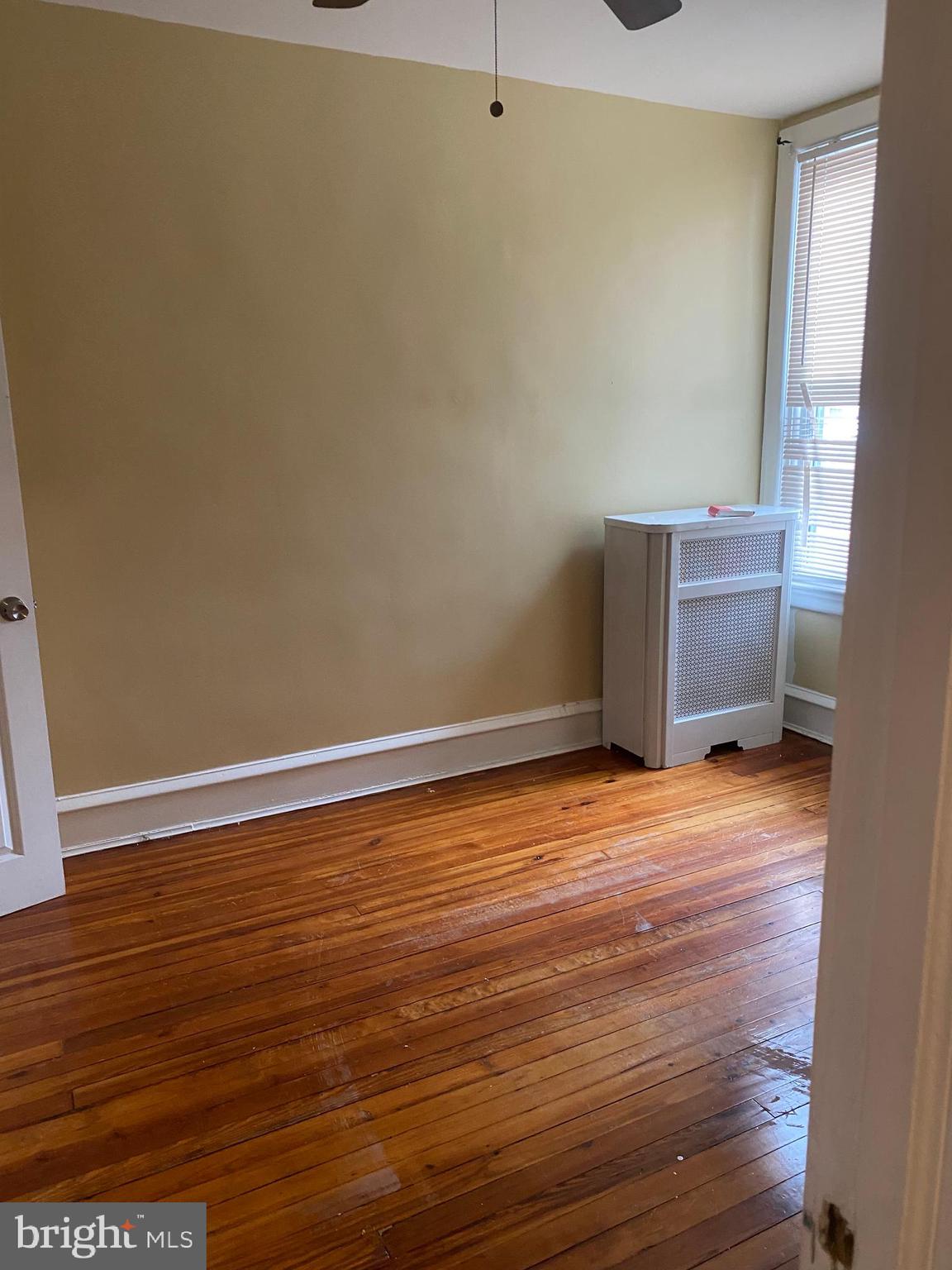 LAWNCREST - Residential Lease