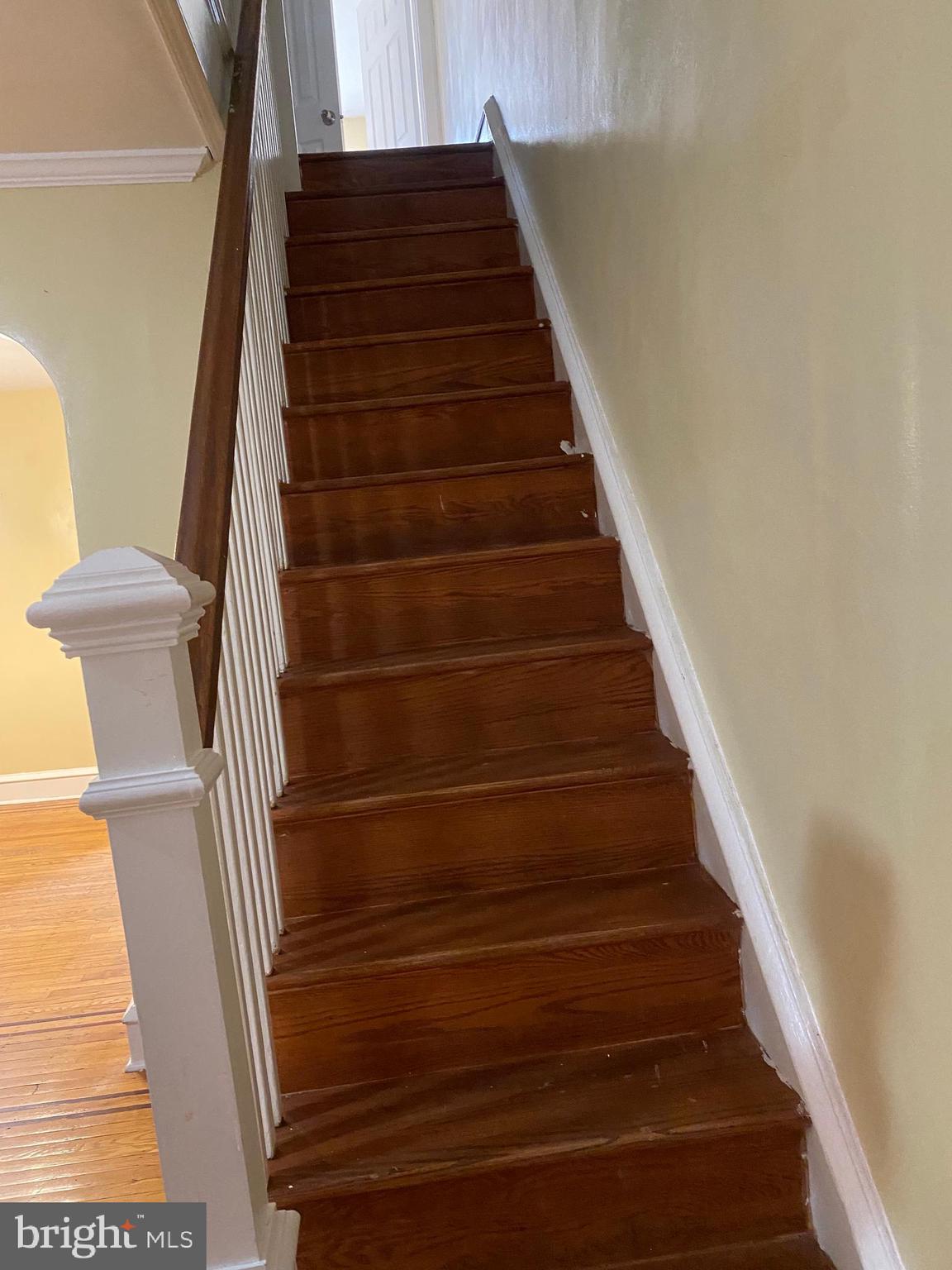 LAWNCREST - Residential Lease