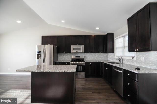 LIBERTY MANOR - Residential