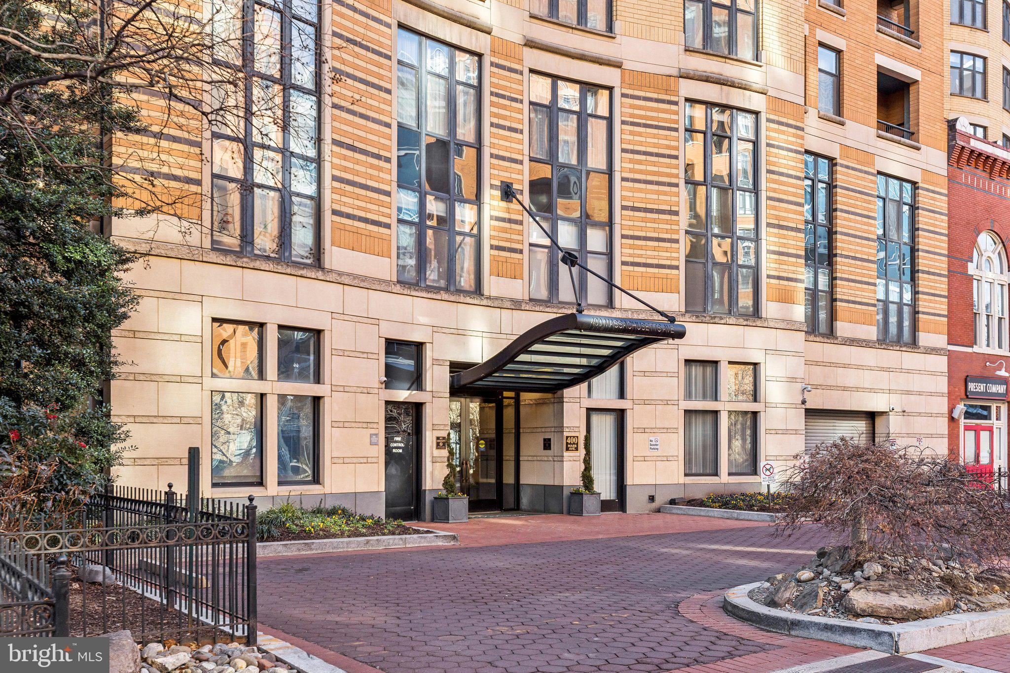 400 MASSACHUSETTS AVENUE NW 215