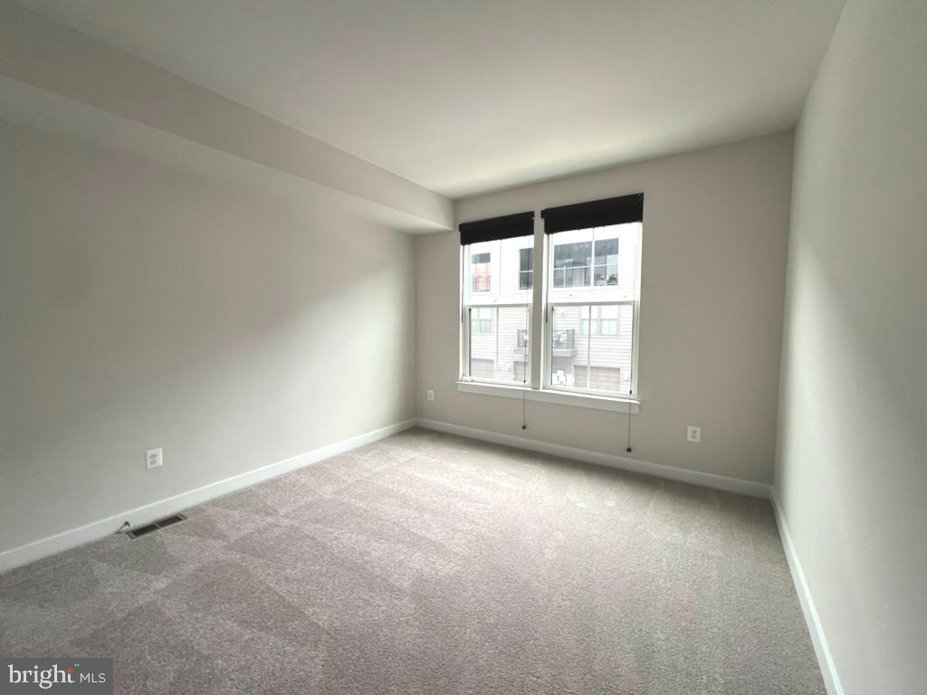 PADDOCK POINTE - Residential Lease