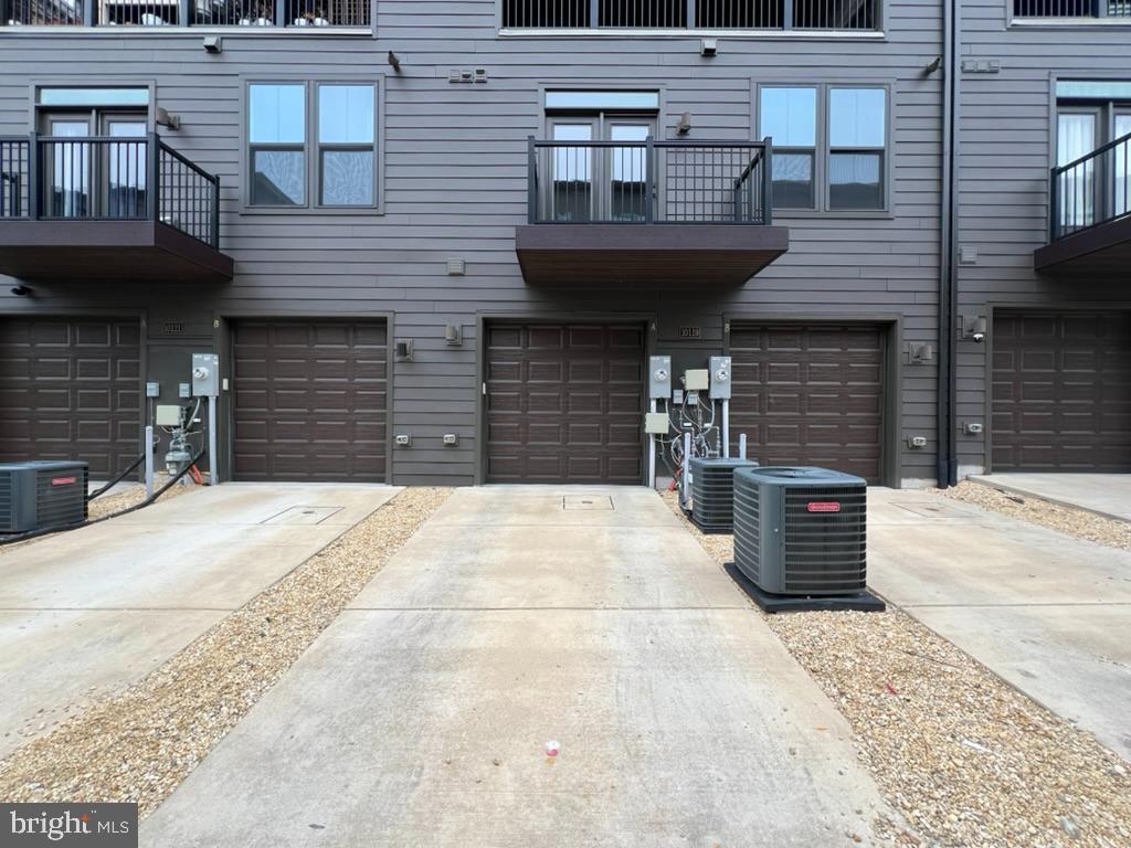 PADDOCK POINTE - Residential Lease